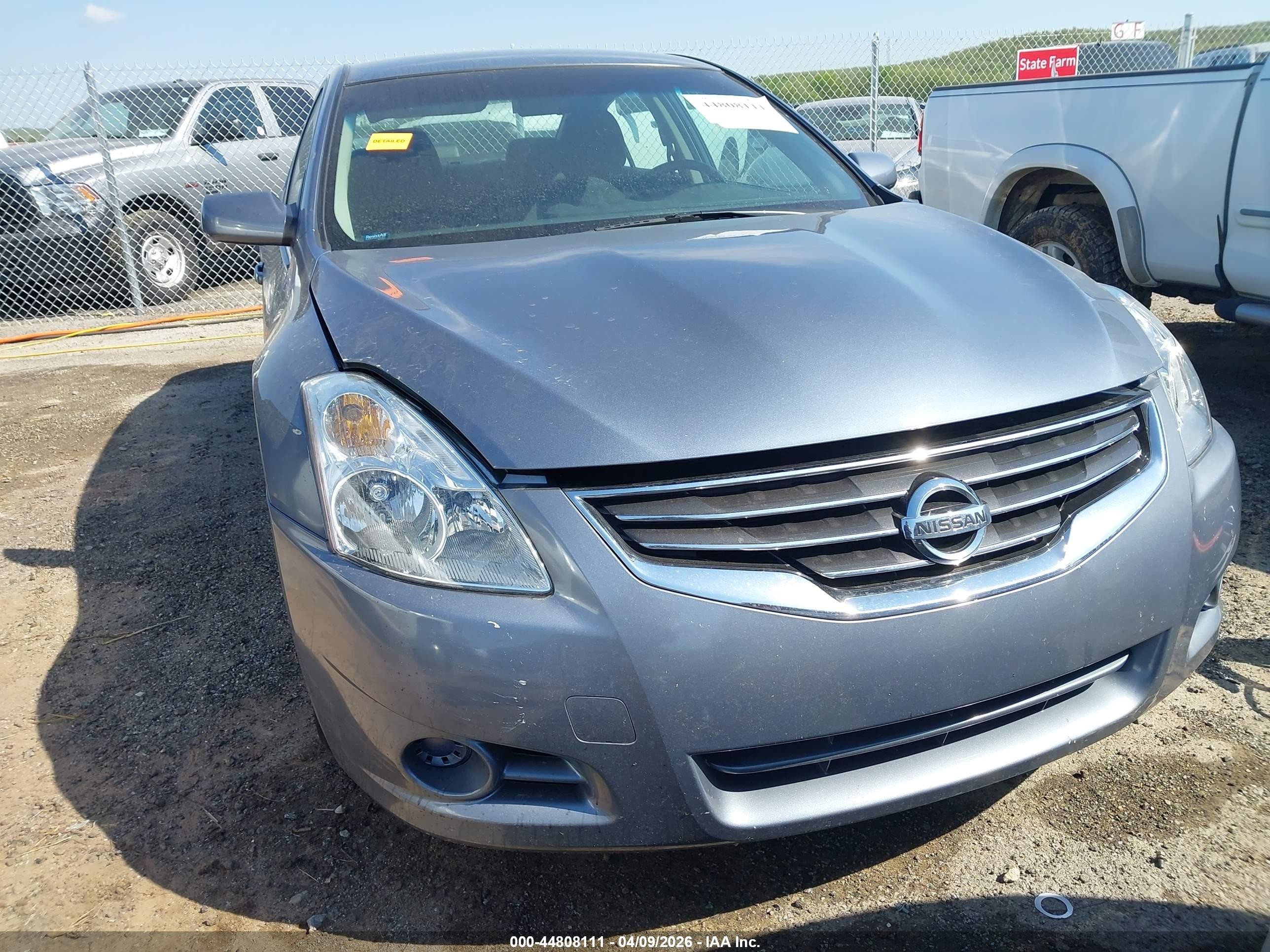 2010 Nissan Altima 2.5 S Серебряный vin: 1N4AL2AP2AN450780