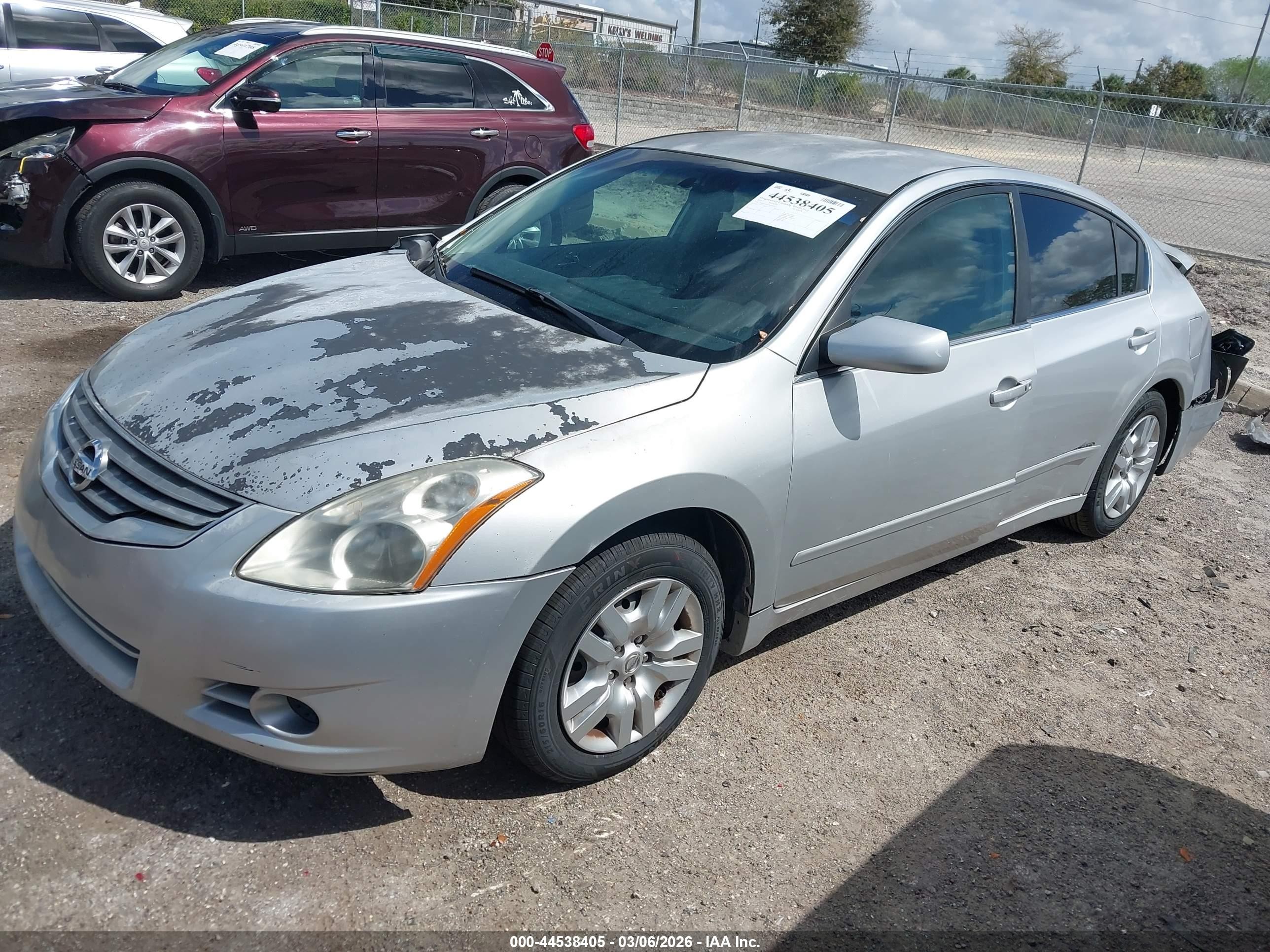 2010 Nissan Altima 2.5 S Серебряный vin: 1N4AL2AP2AN456417