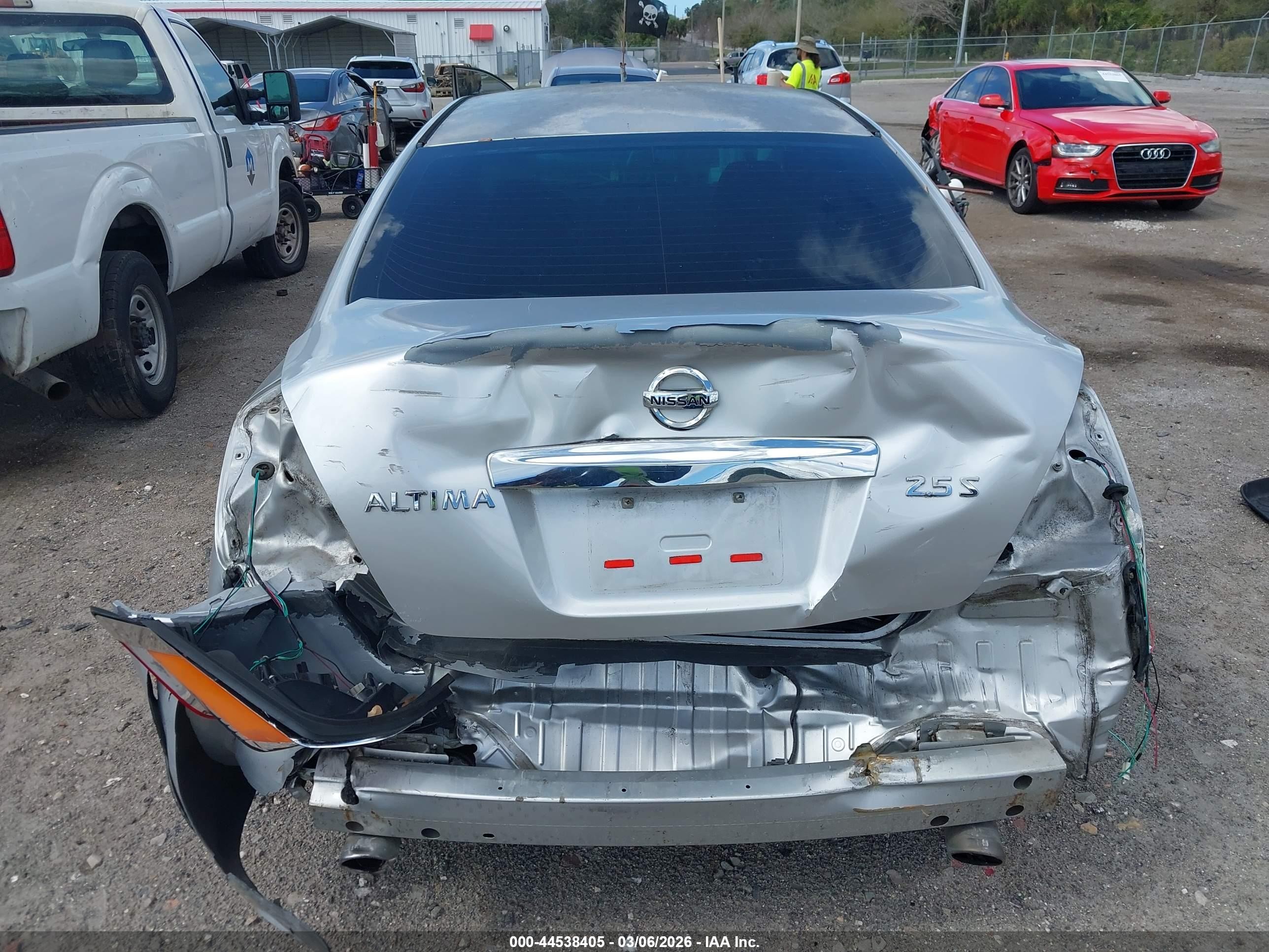 2010 Nissan Altima 2.5 S Серебряный vin: 1N4AL2AP2AN456417
