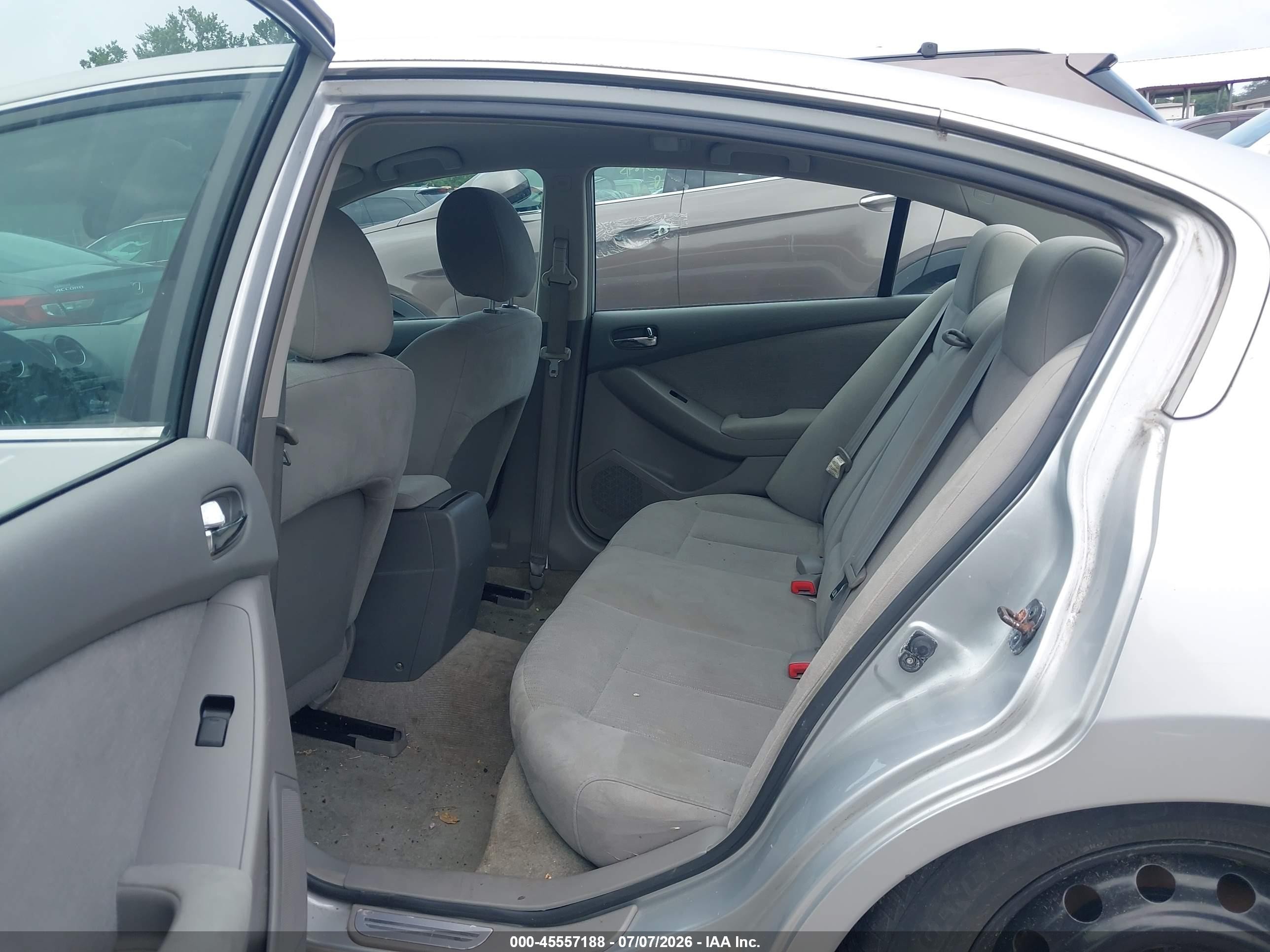 2010 Nissan Altima 2.5 Silver vin: 1N4AL2AP2AN484489
