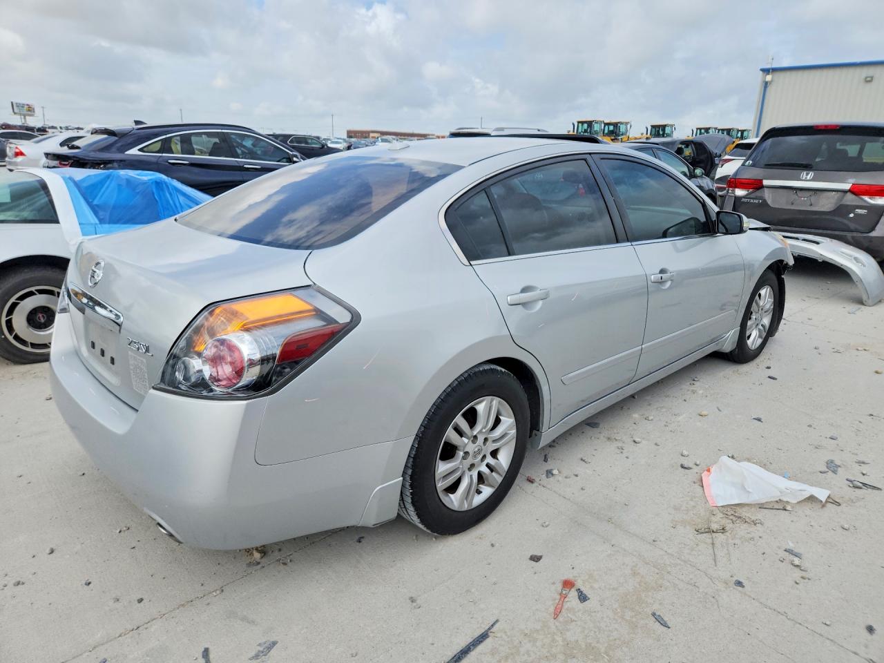 2010 Nissan Altima 2.5 Серебряный vin: 1N4AL2AP2AN493824