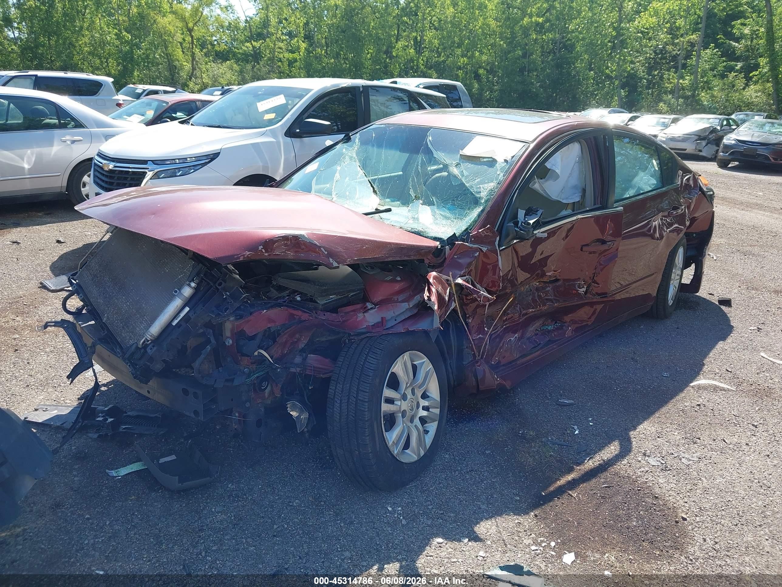2010 Nissan Altima 2.5 S Burgundy vin: 1N4AL2AP2AN494052