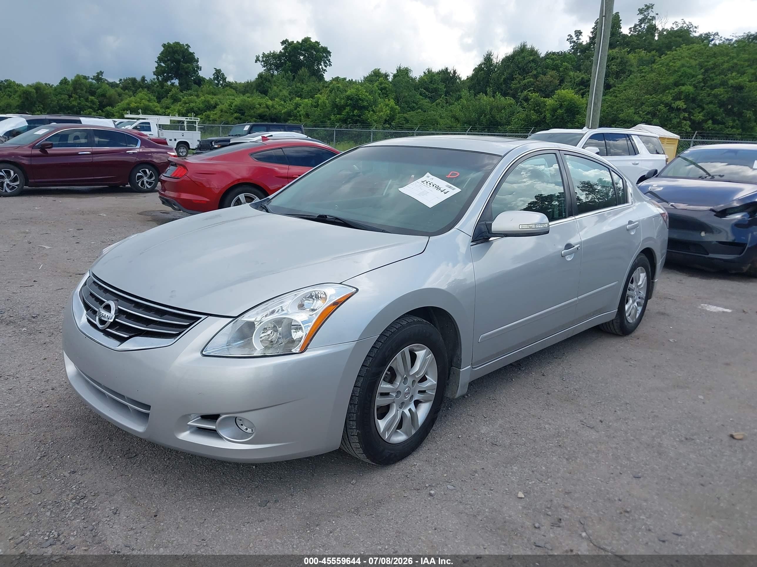 2010 Nissan Altima 2.5 S Silver vin: 1N4AL2AP2AN558297
