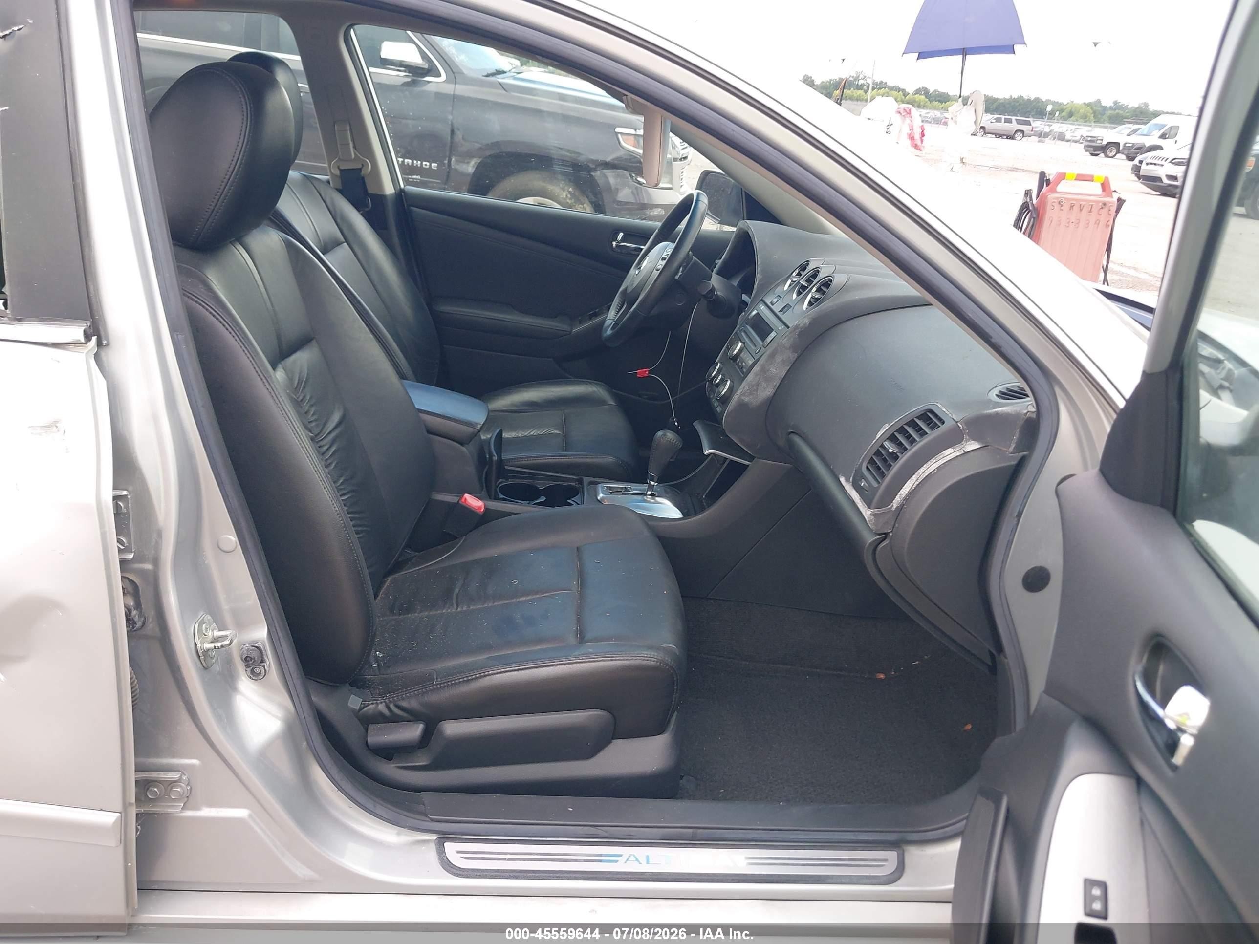2010 Nissan Altima 2.5 S Silver vin: 1N4AL2AP2AN558297