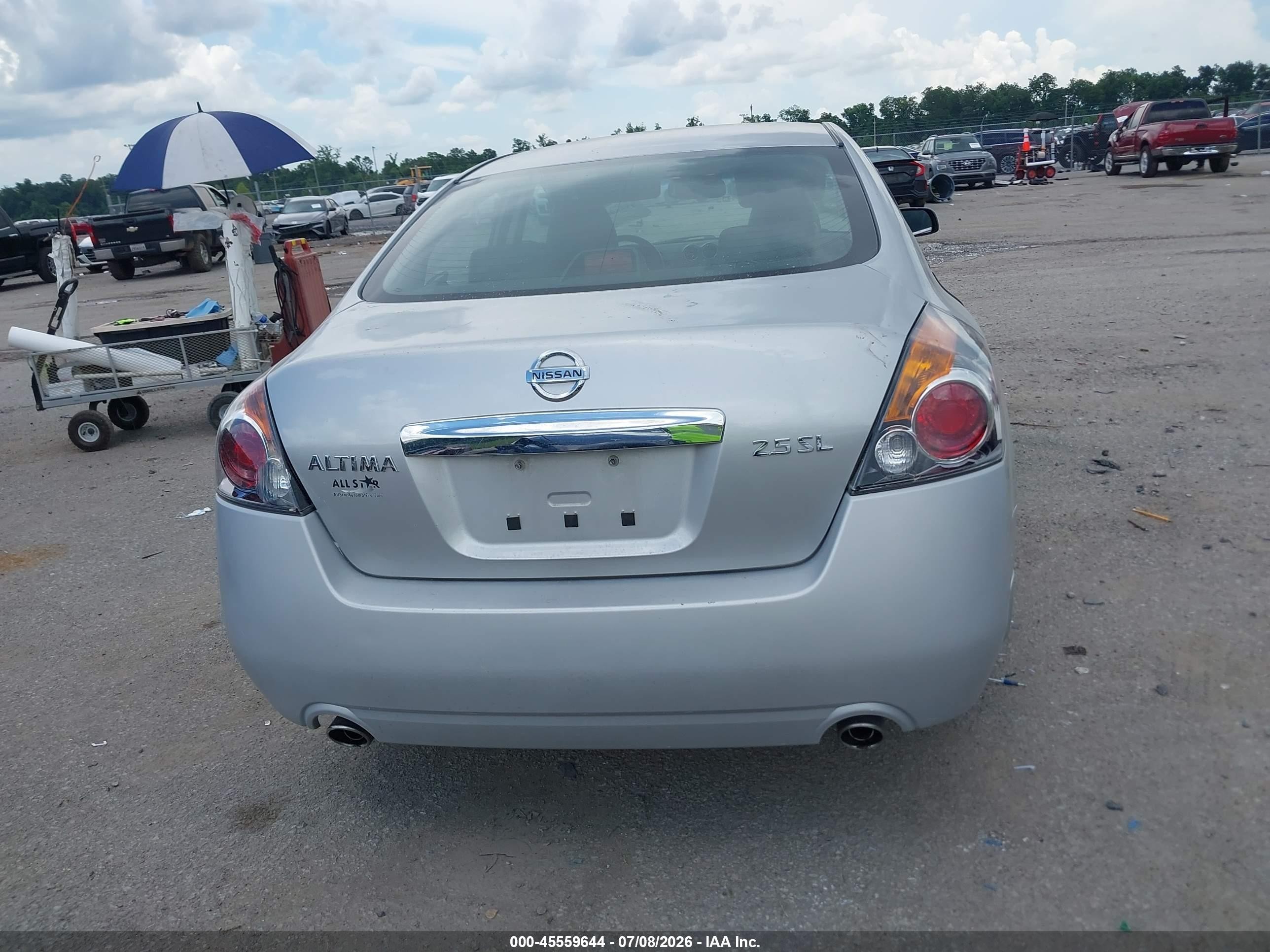 2010 Nissan Altima 2.5 S Silver vin: 1N4AL2AP2AN558297