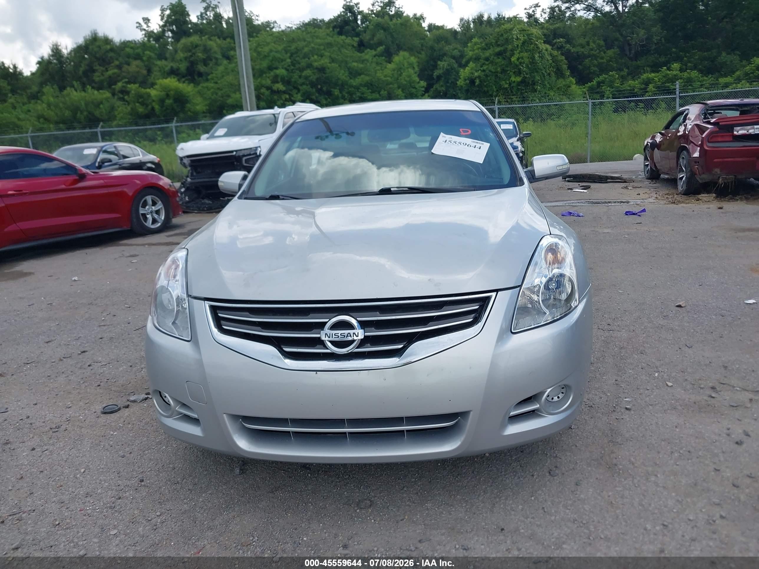 2010 Nissan Altima 2.5 S Silver vin: 1N4AL2AP2AN558297