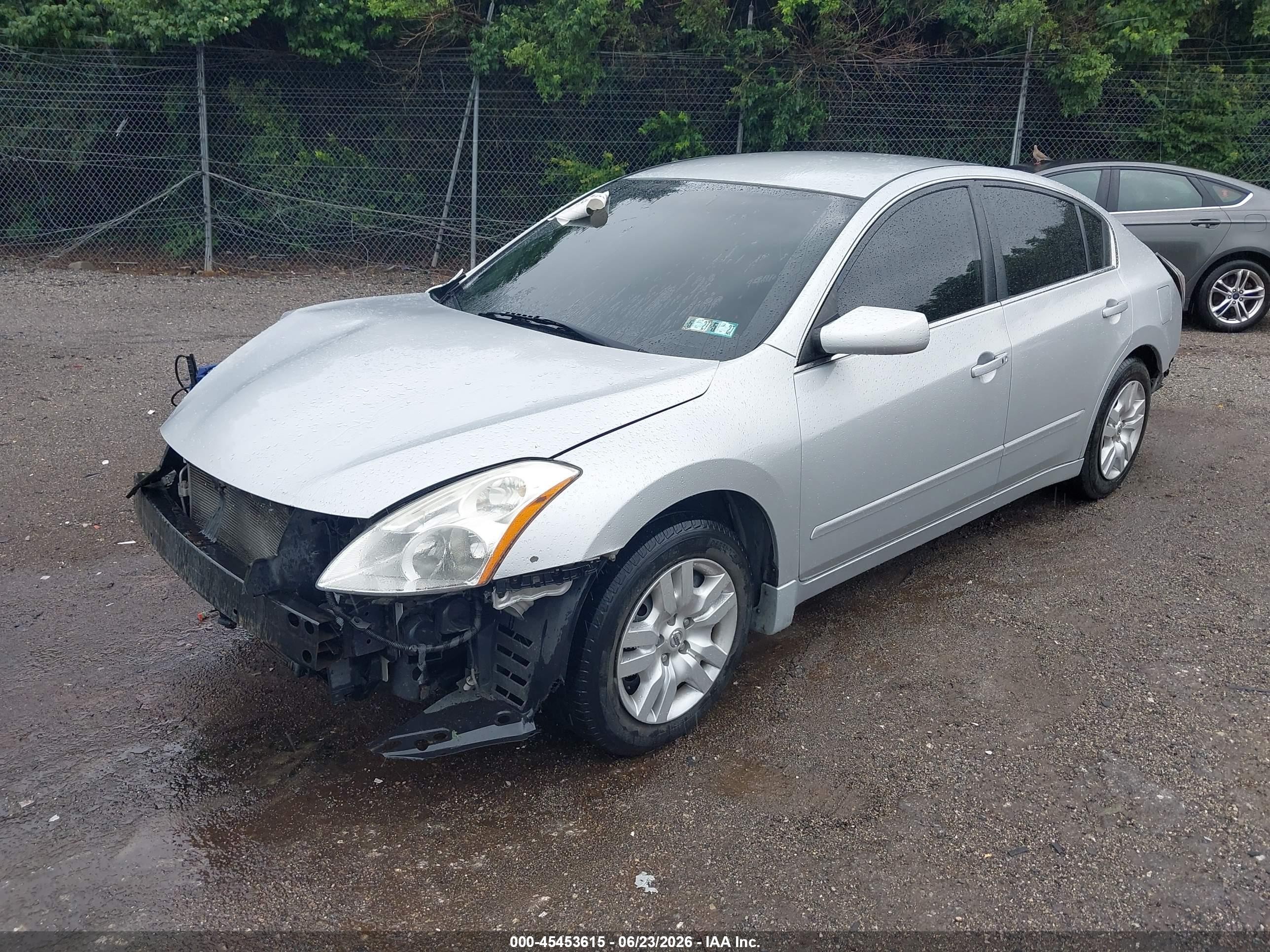 2010 Nissan Altima 2.5 S Silver vin: 1N4AL2AP2AN565668
