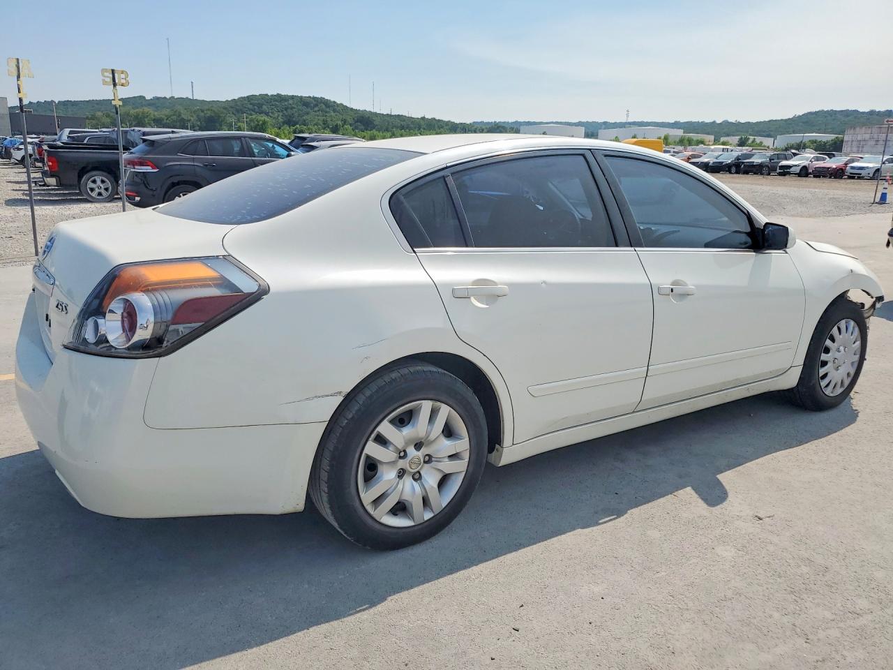 2011 Nissan Altima 2.5 White vin: 1N4AL2AP2BC129402