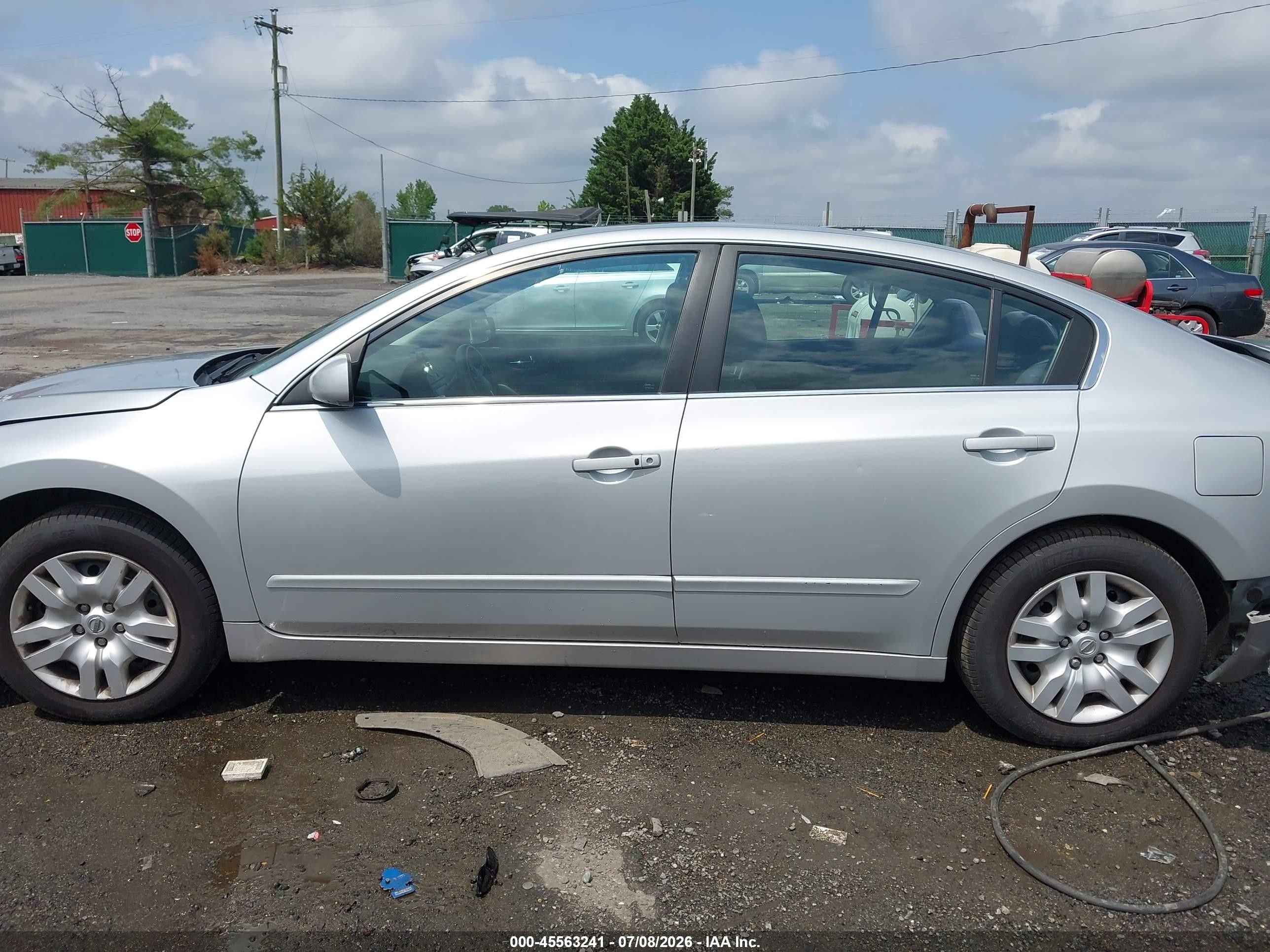 2011 Nissan Altima 2.5 S Silver vin: 1N4AL2AP2BC162884