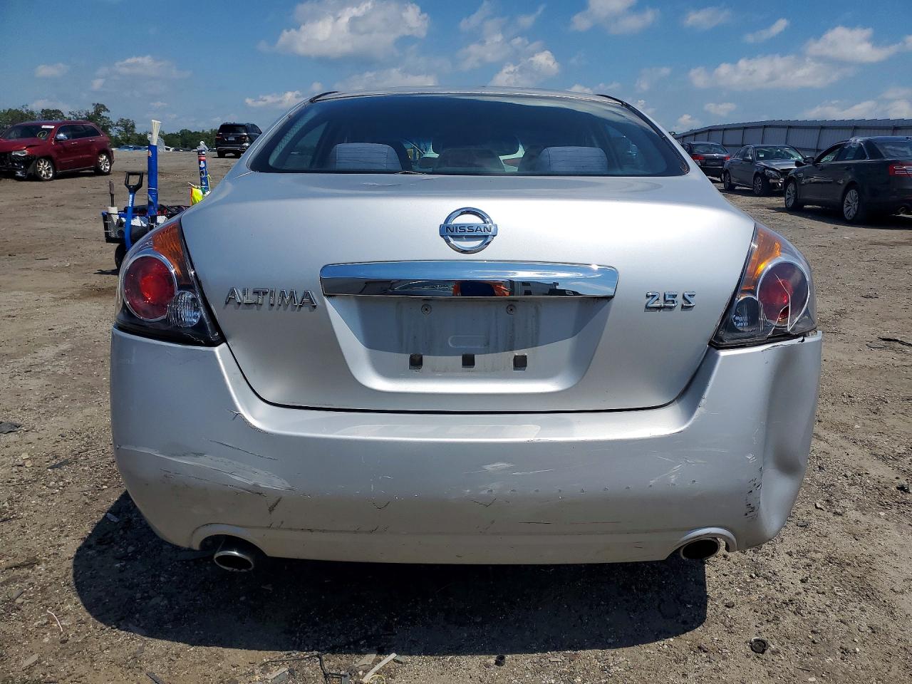 2011 Nissan Altima 2.5 Silver vin: 1N4AL2AP2BC175893