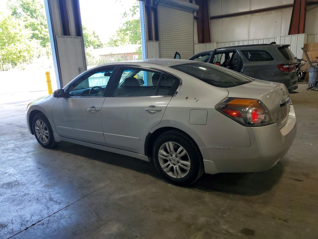 2011 Nissan Altima 2.5 Silver vin: 1N4AL2AP2BN416551