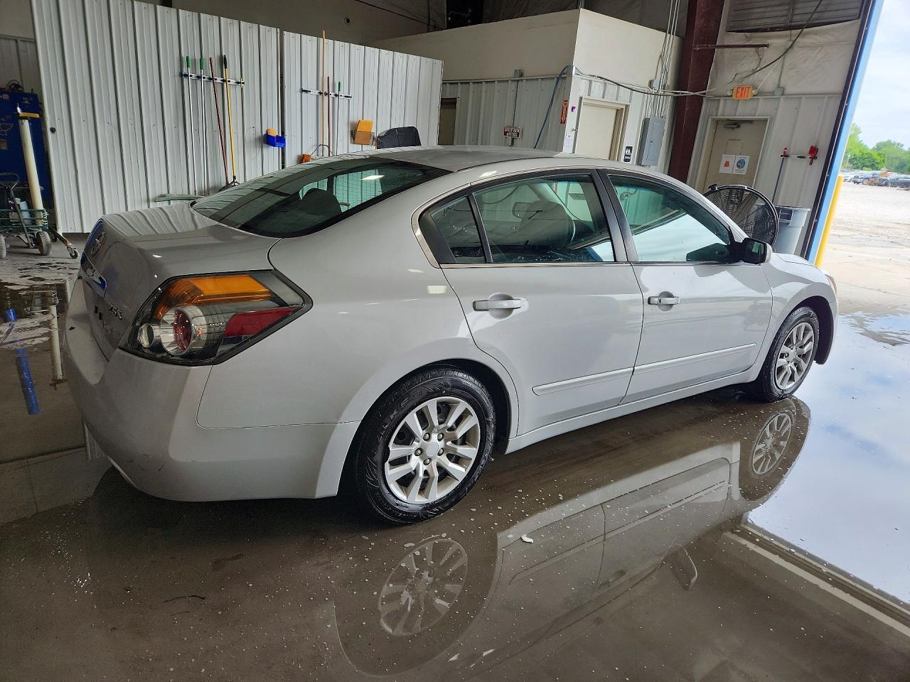 2011 Nissan Altima 2.5 Silver vin: 1N4AL2AP2BN418719