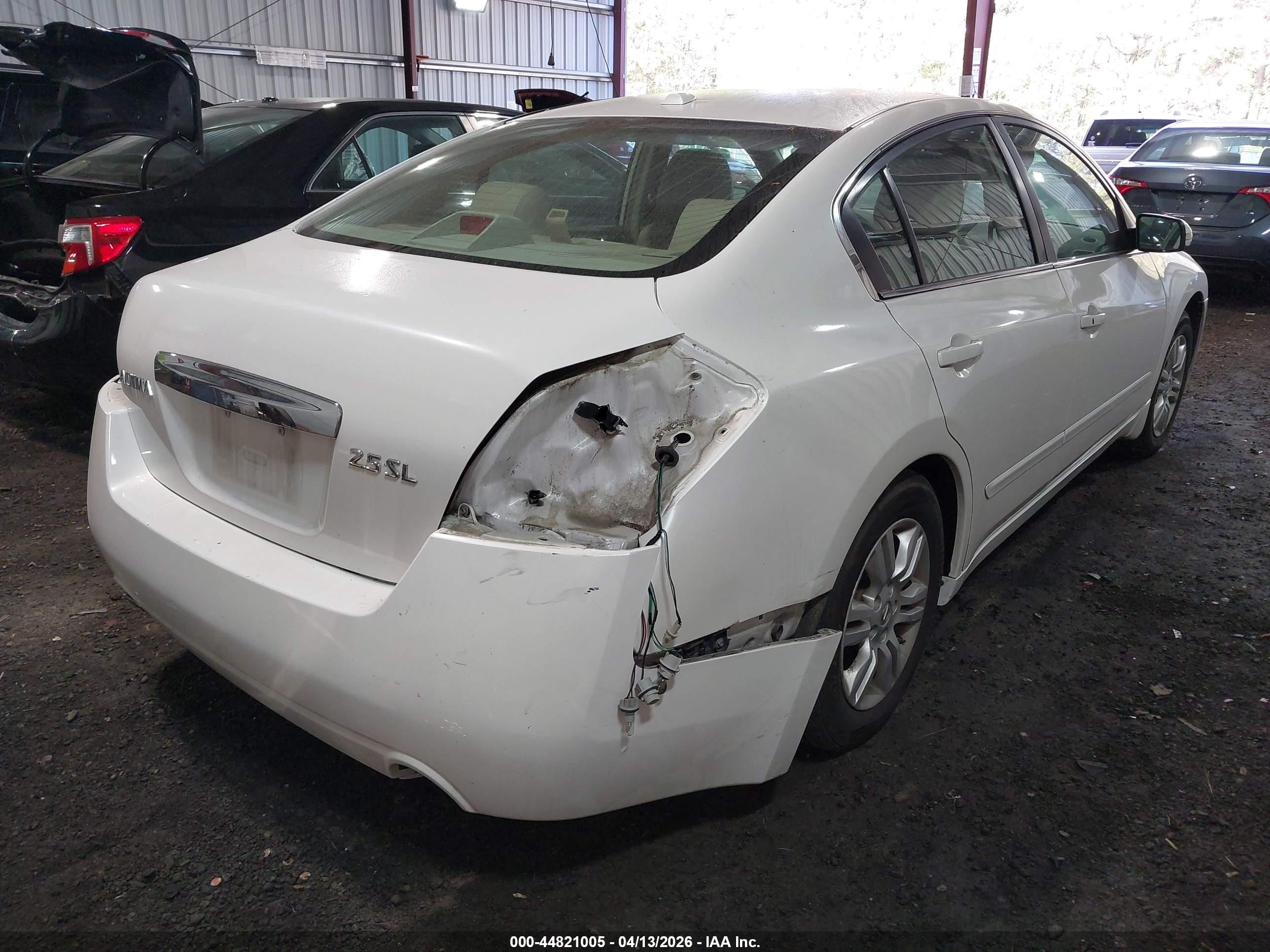 2011 Nissan Altima 2.5 S White vin: 1N4AL2AP2BN434807