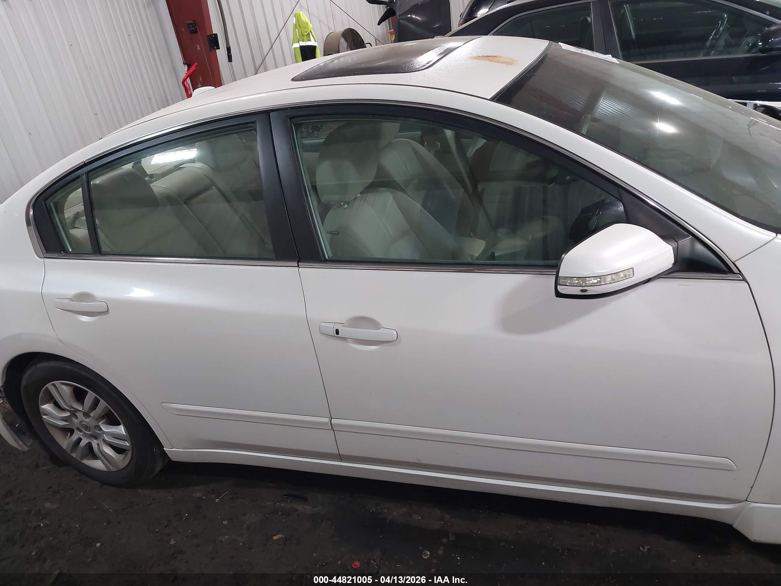 2011 Nissan Altima 2.5 S White vin: 1N4AL2AP2BN434807