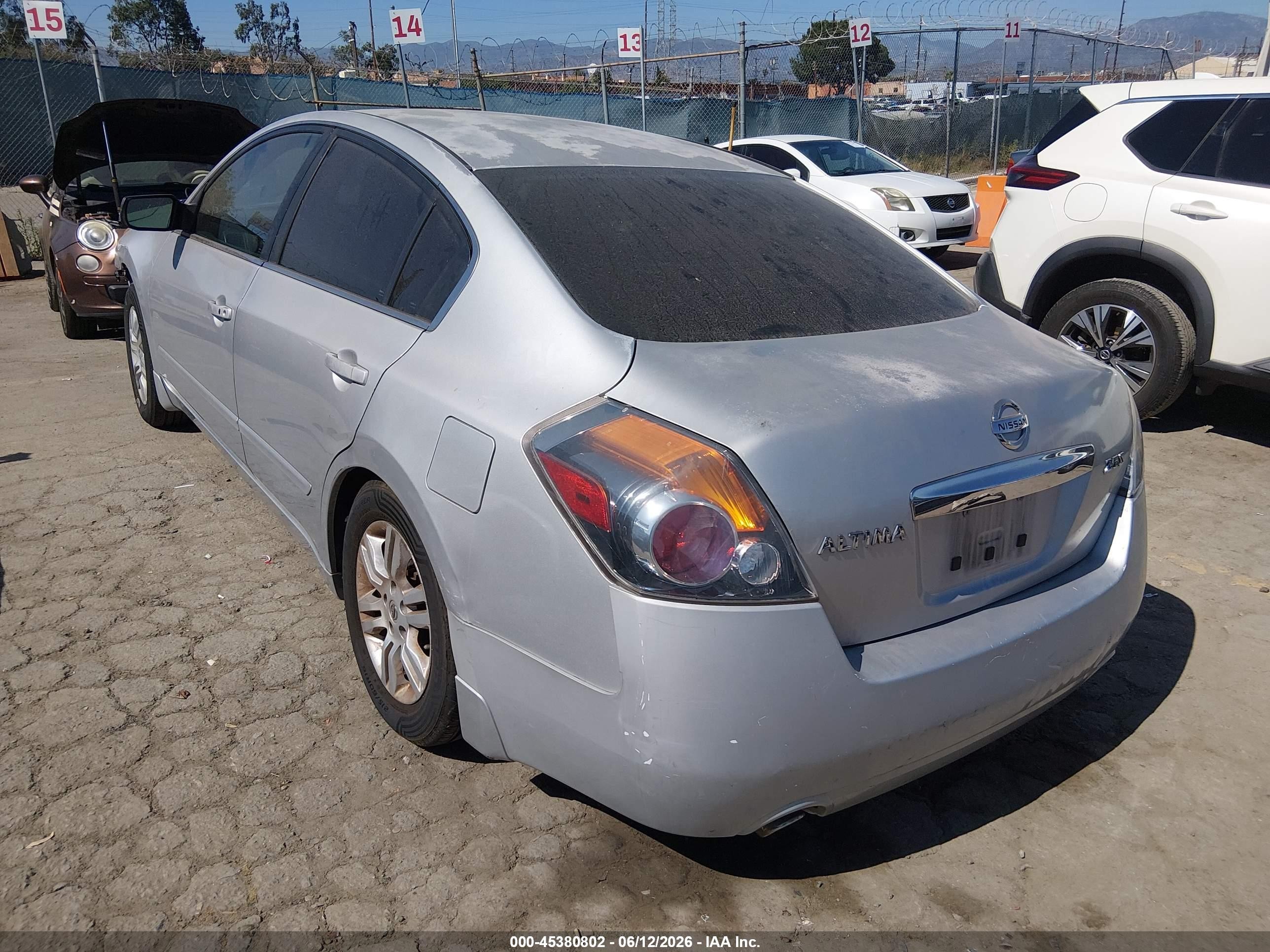 2011 Nissan Altima 2.5 S Silver vin: 1N4AL2AP2BN448982