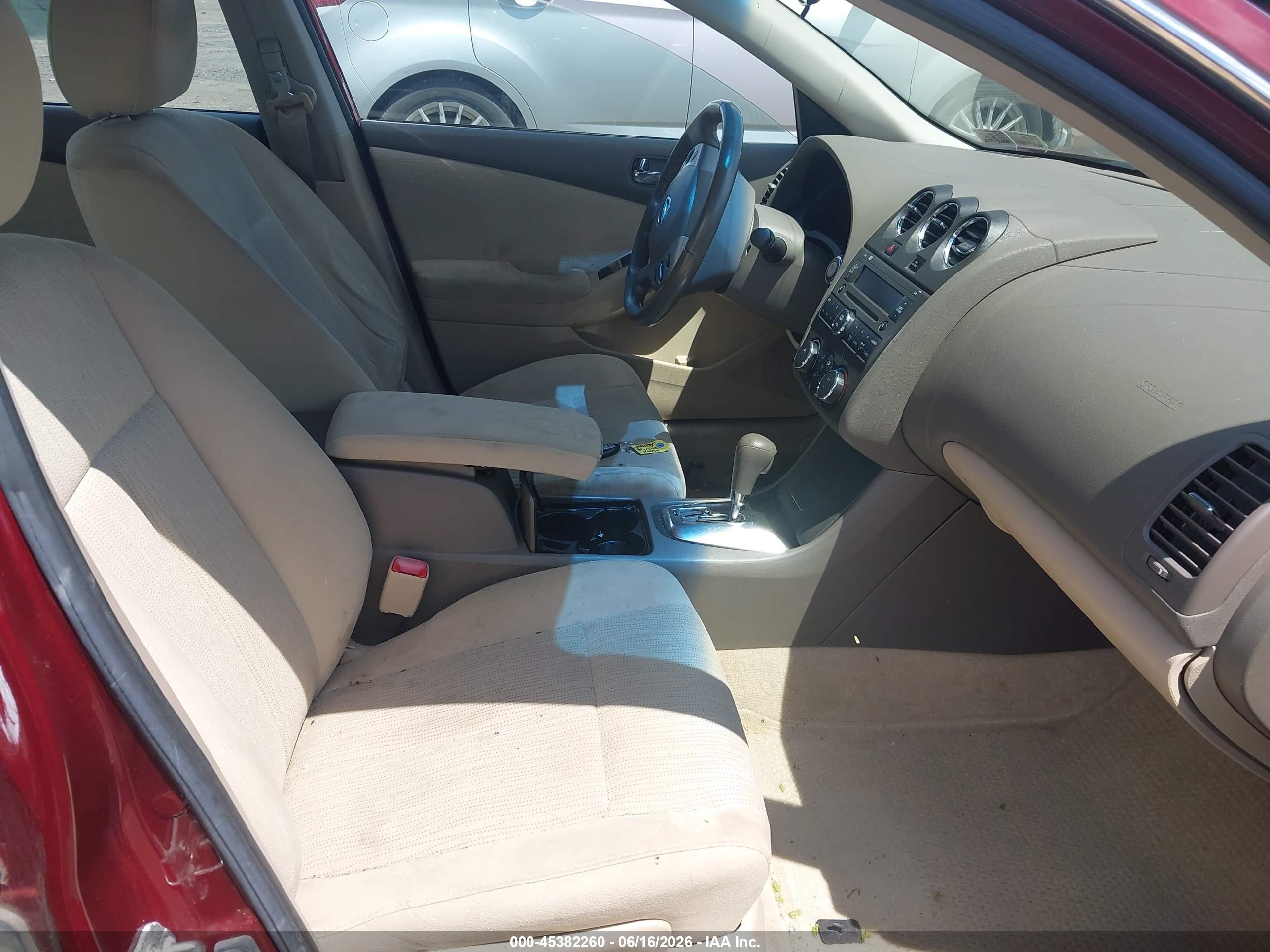 2011 Nissan Altima 2.5 S Red vin: 1N4AL2AP2BN510512