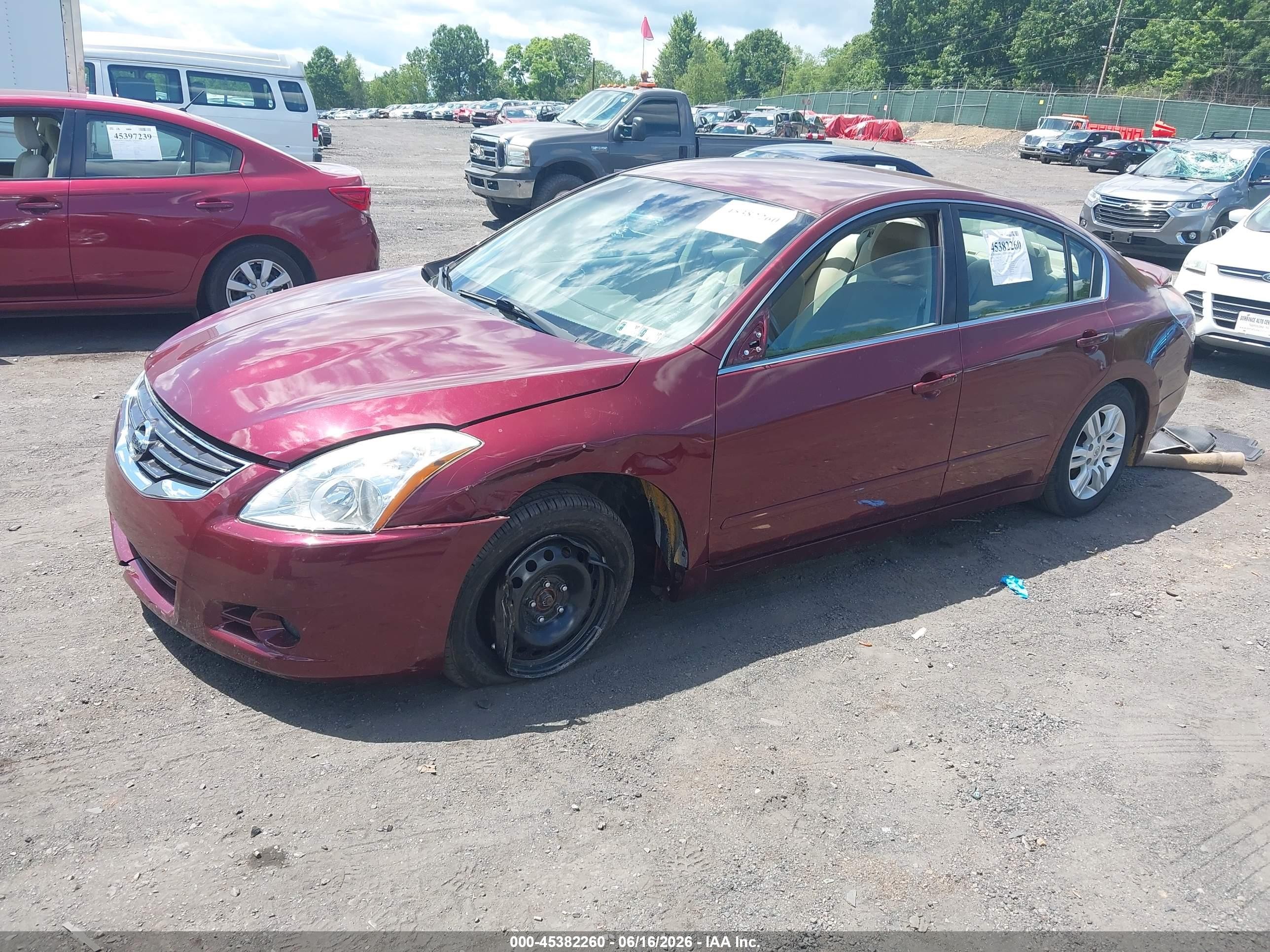 2011 Nissan Altima 2.5 S Red vin: 1N4AL2AP2BN510512