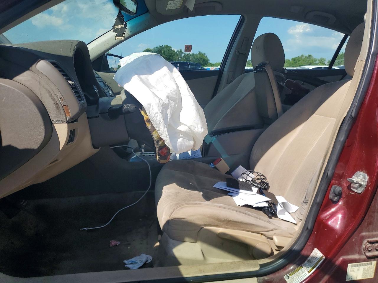 2012 Nissan Altima 2.5 Red vin: 1N4AL2AP2CC138554