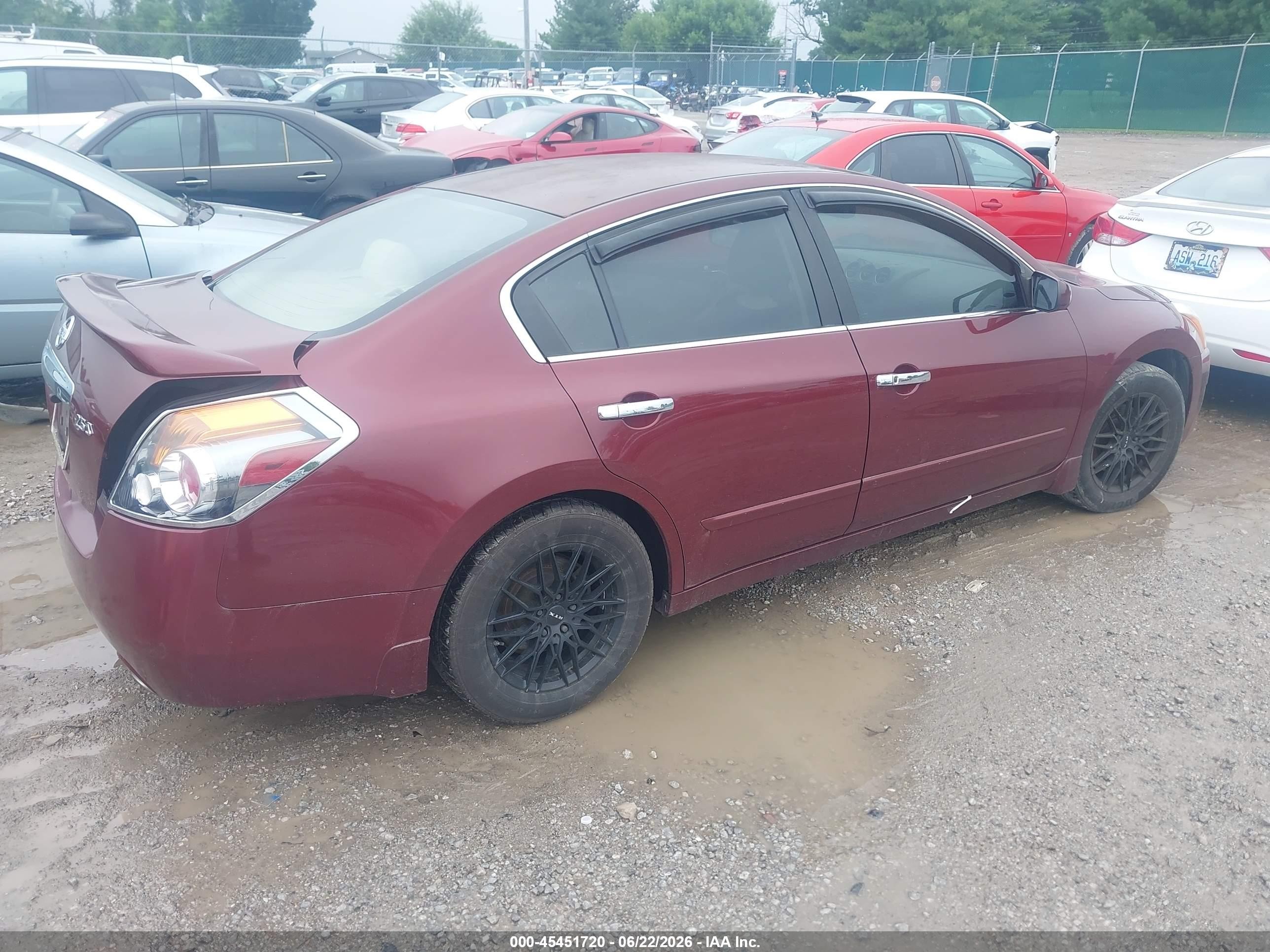 2012 Nissan Altima 2.5 S Maroon vin: 1N4AL2AP2CC192307