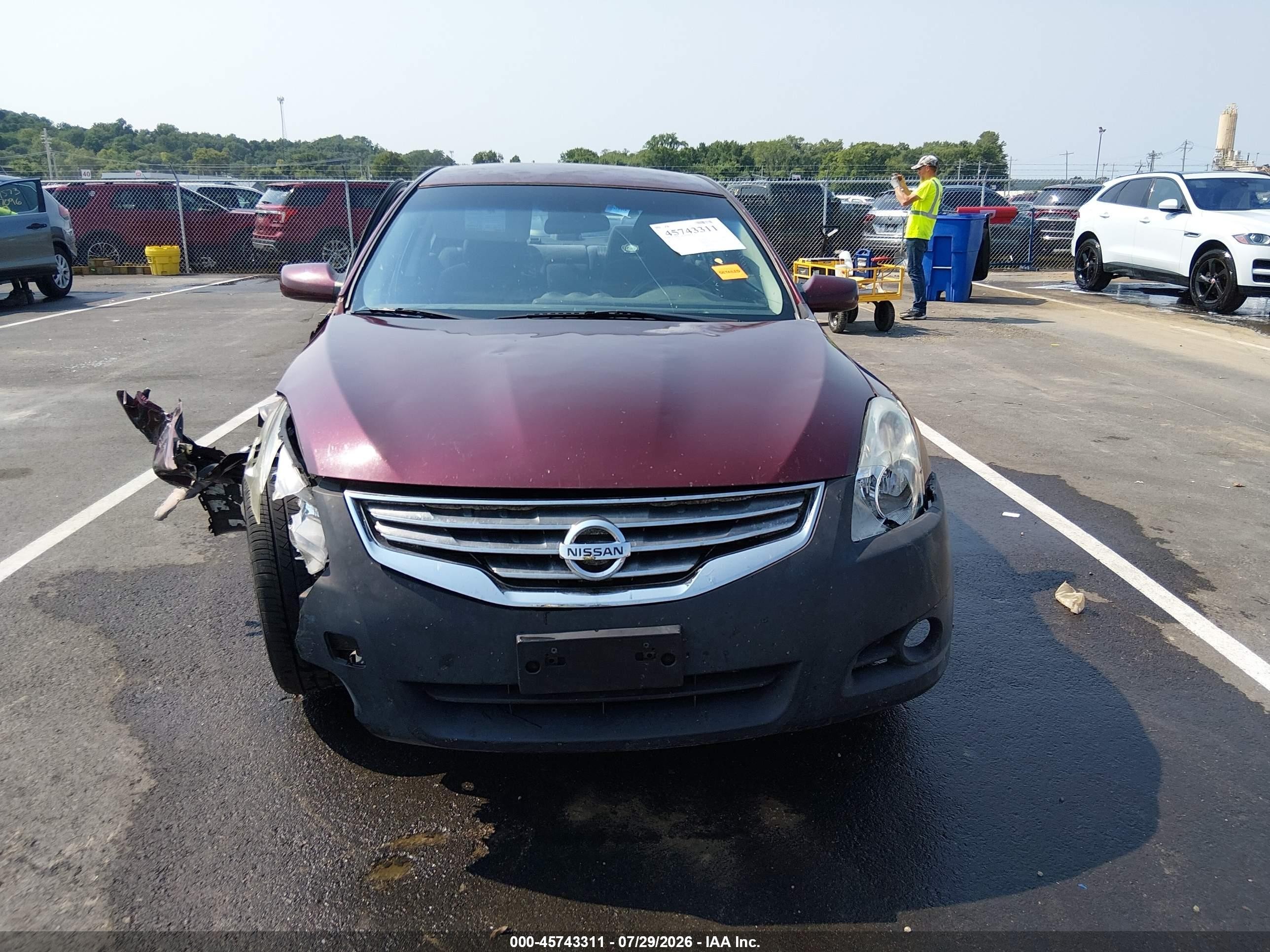 2012 Nissan Altima 2.5 S Maroon vin: 1N4AL2AP2CC235298