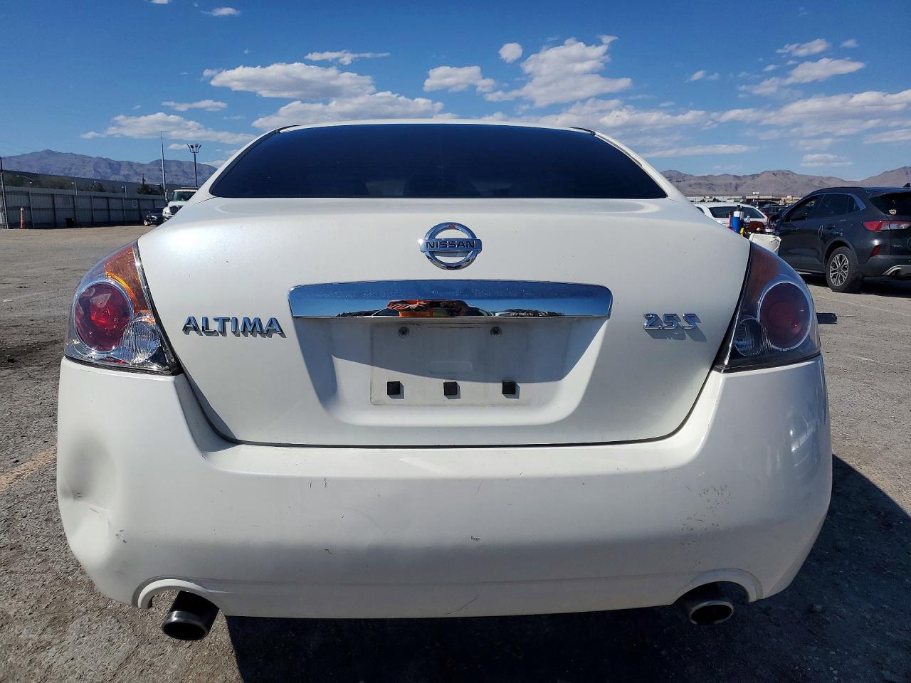 2012 Nissan Altima Белый vin: 1N4AL2AP2CN411979