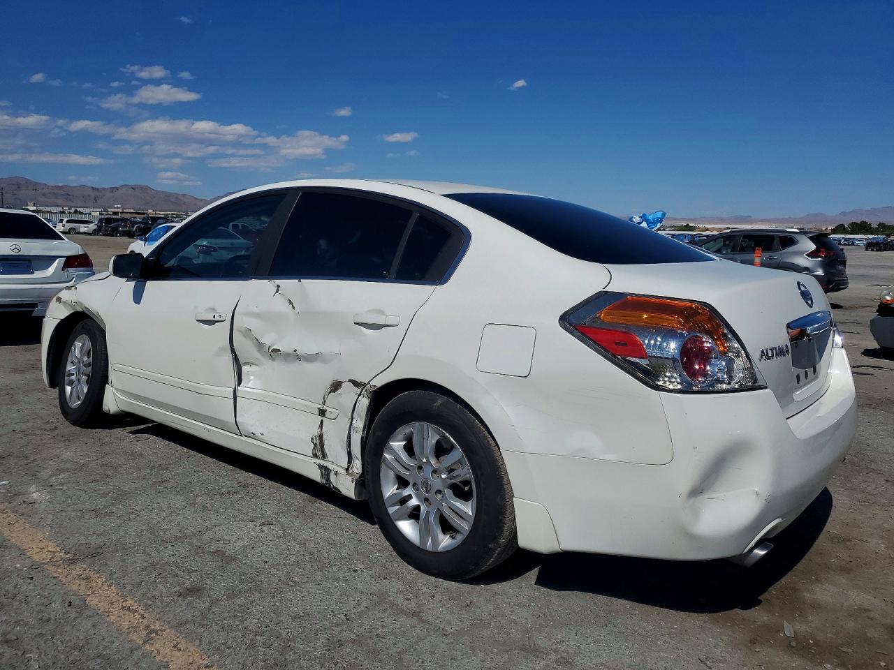 2012 Nissan Altima Белый vin: 1N4AL2AP2CN411979