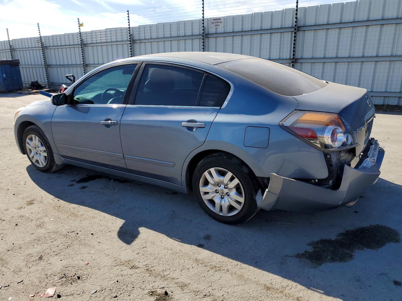 2012 Nissan Altima 2.5 Blue vin: 1N4AL2AP2CN423968