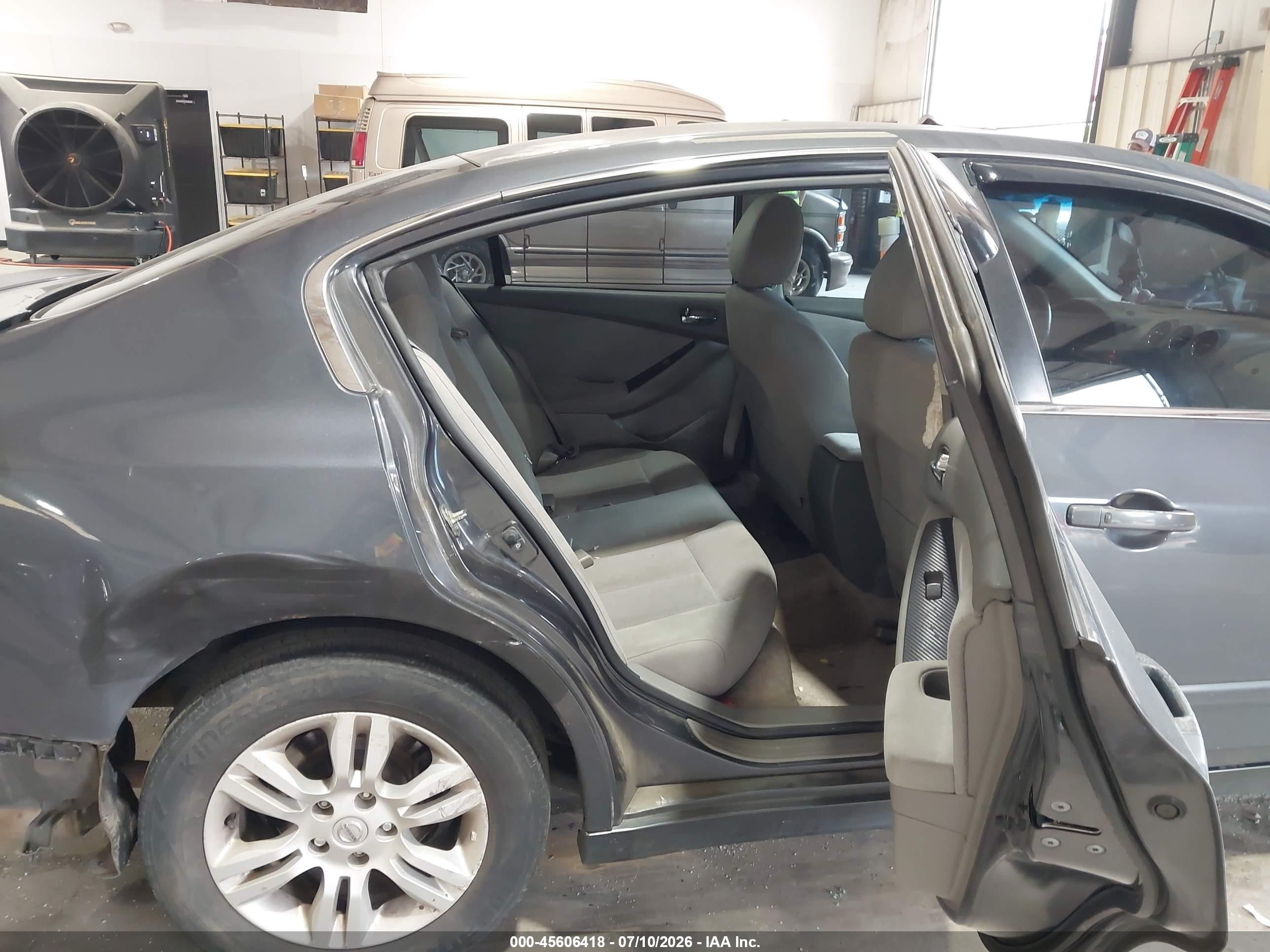 2012 Nissan Altima 2.5 S Gray vin: 1N4AL2AP2CN476265