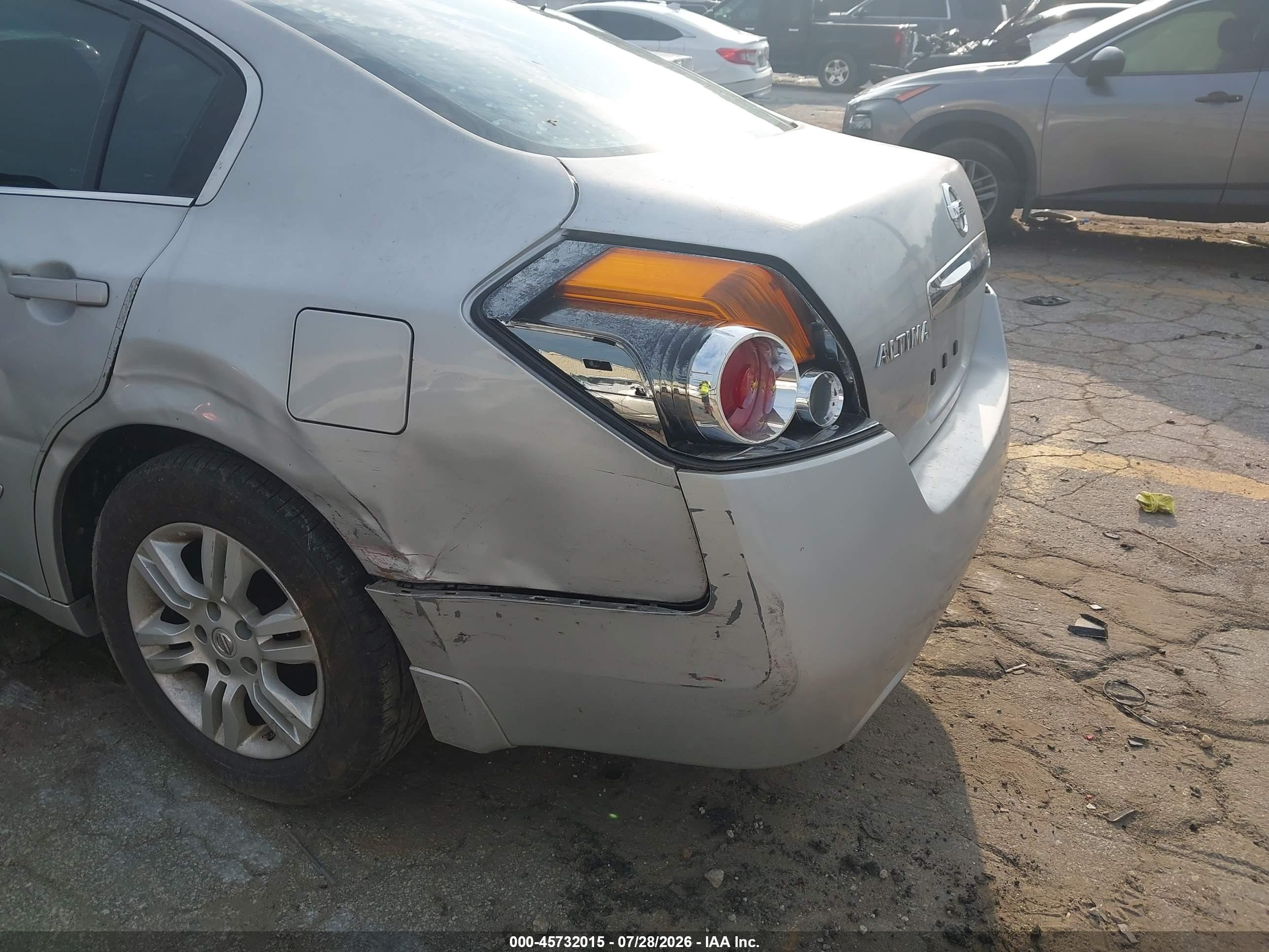 2012 Nissan Altima 2.5 S Silver vin: 1N4AL2AP2CN483703