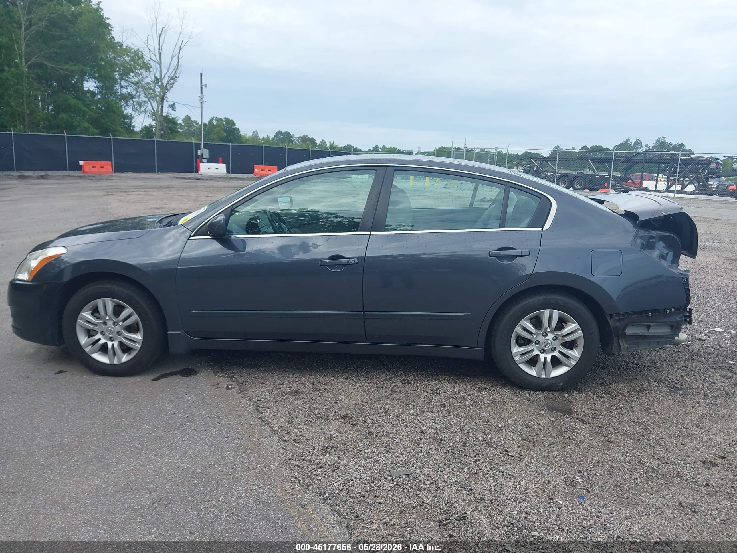 2012 Nissan Altima 2.5 S Серый vin: 1N4AL2AP2CN508678