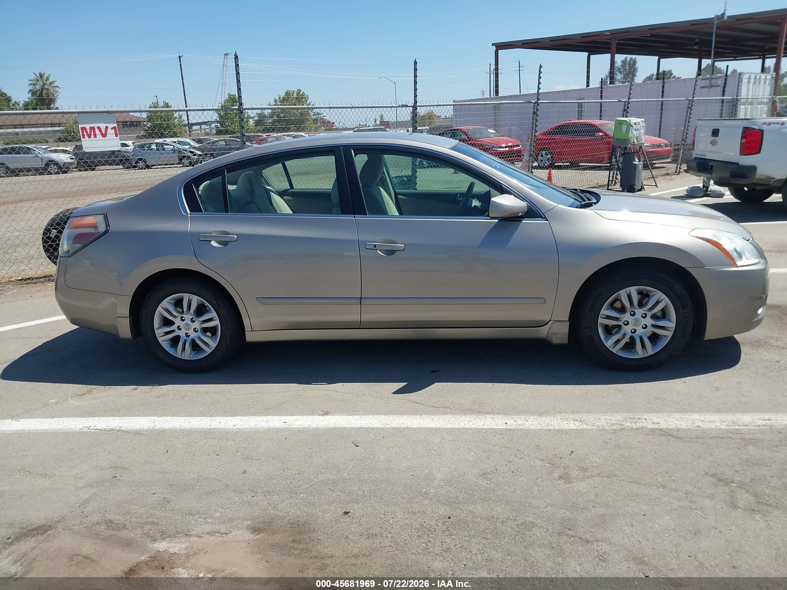2012 Nissan Altima 2.5 S Коричневый vin: 1N4AL2AP2CN562742