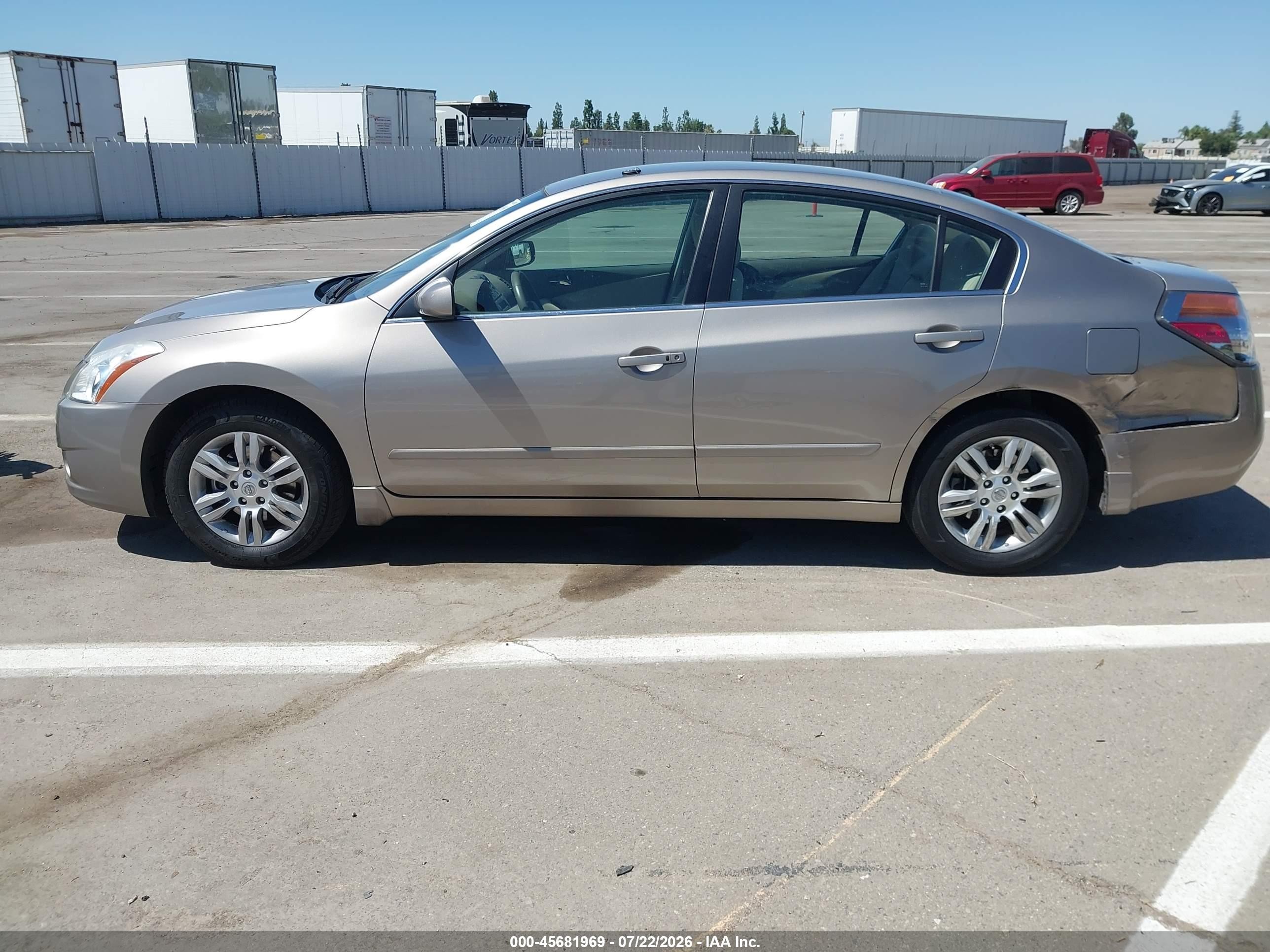 2012 Nissan Altima 2.5 S Коричневый vin: 1N4AL2AP2CN562742