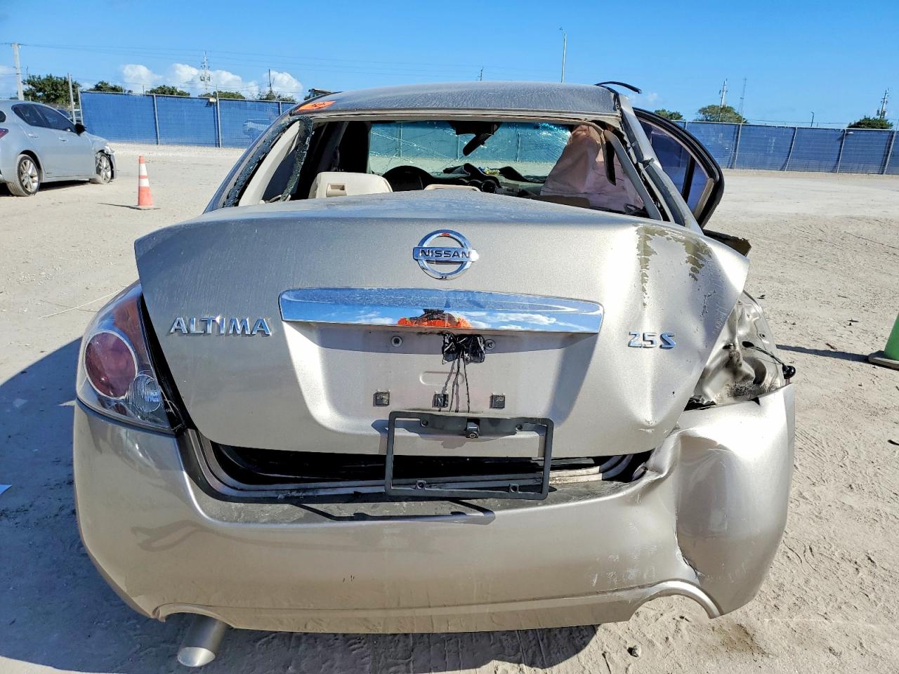 2012 Nissan Altima Base Beige vin: 1N4AL2AP2CN575071