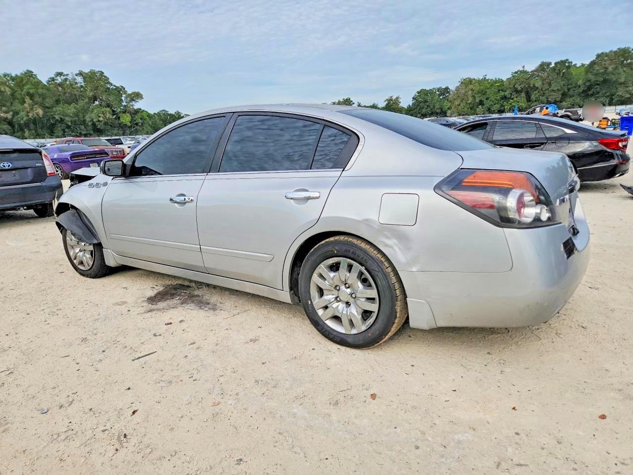 2010 Nissan Altima 2.5 Silver vin: 1N4AL2AP3AC146529