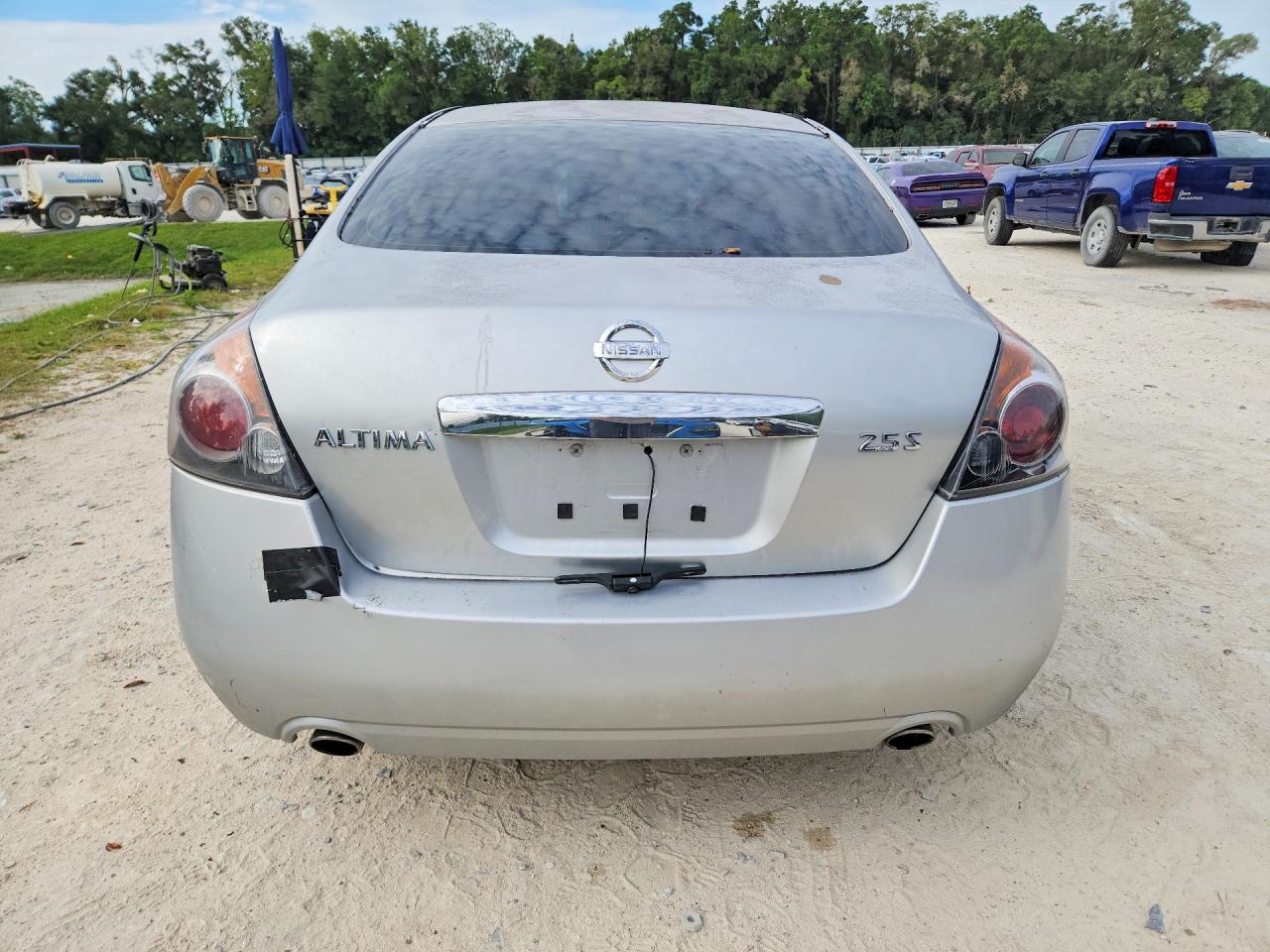 2010 Nissan Altima 2.5 Silver vin: 1N4AL2AP3AC146529
