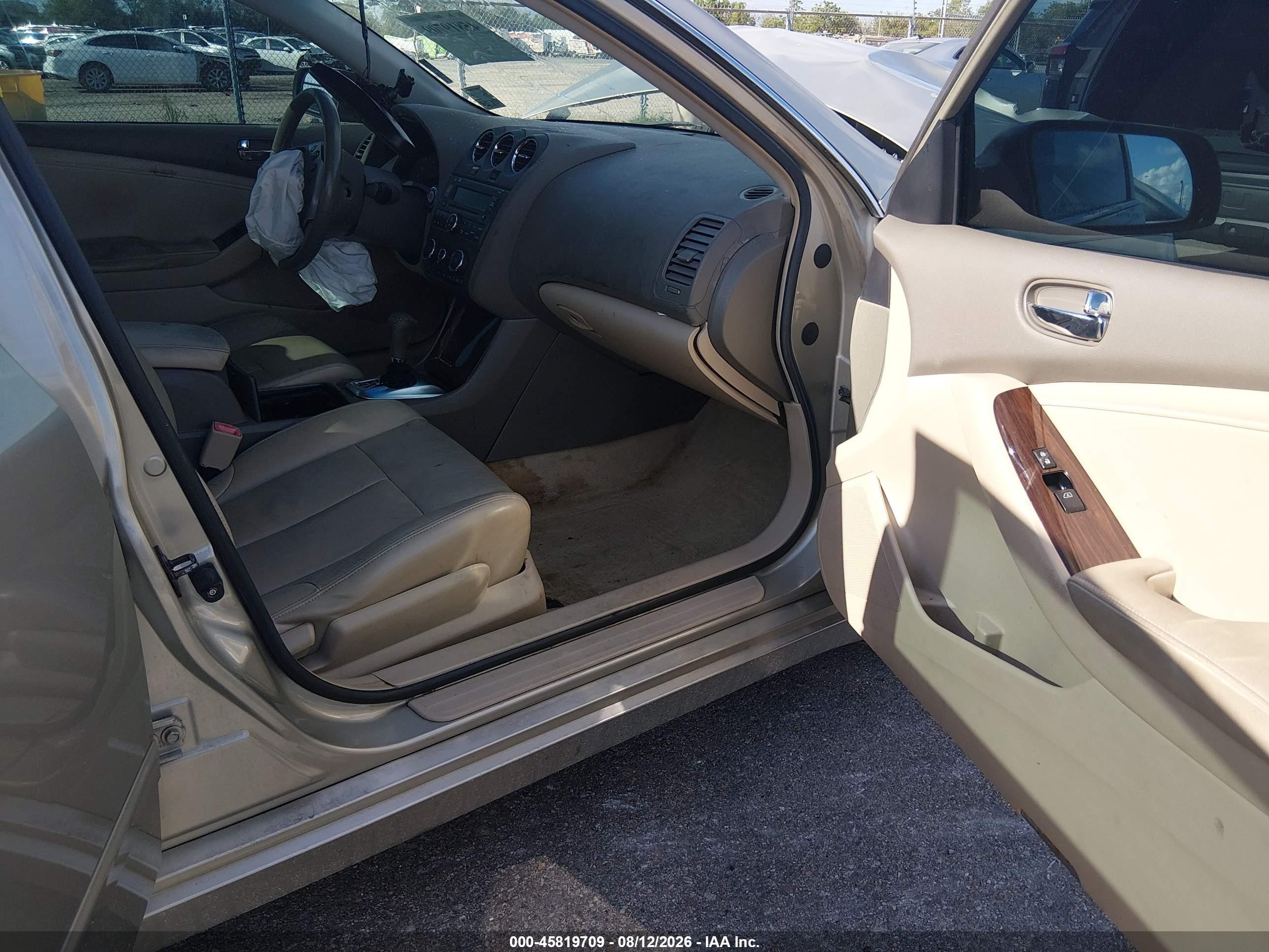 2010 Nissan Altima 2.5 S Gold vin: 1N4AL2AP3AC150984