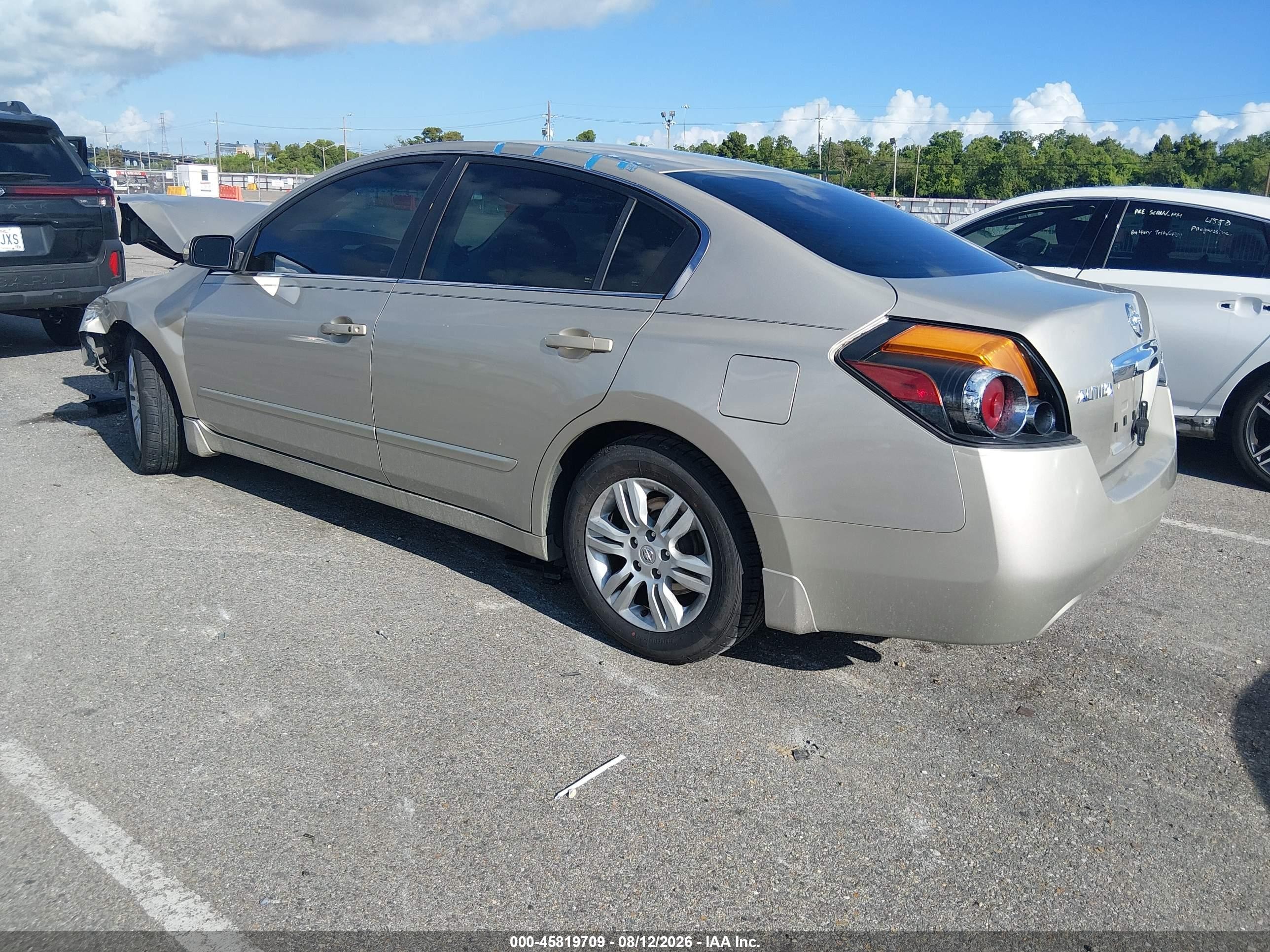 2010 Nissan Altima 2.5 S Gold vin: 1N4AL2AP3AC150984