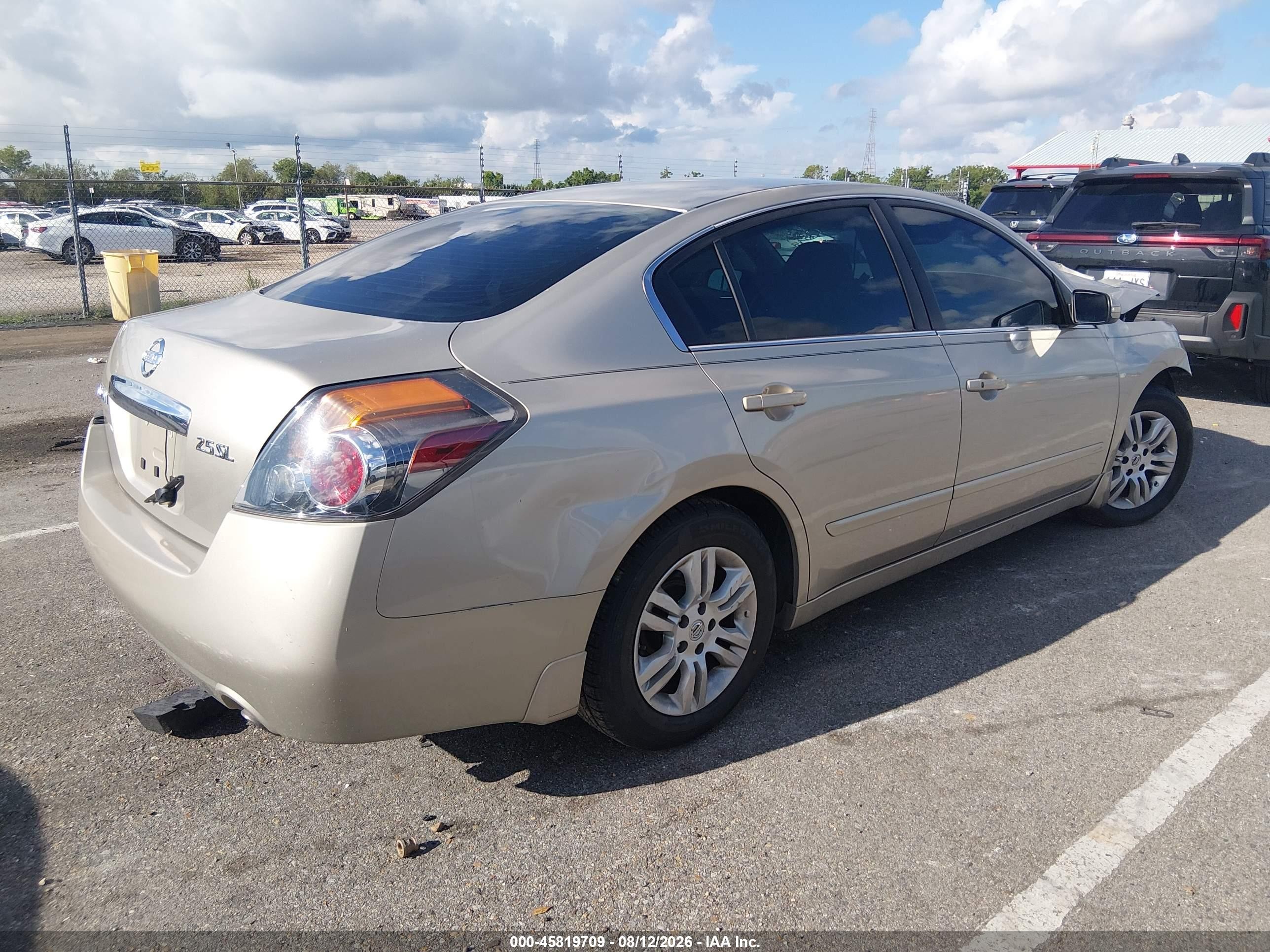 2010 Nissan Altima 2.5 S Gold vin: 1N4AL2AP3AC150984