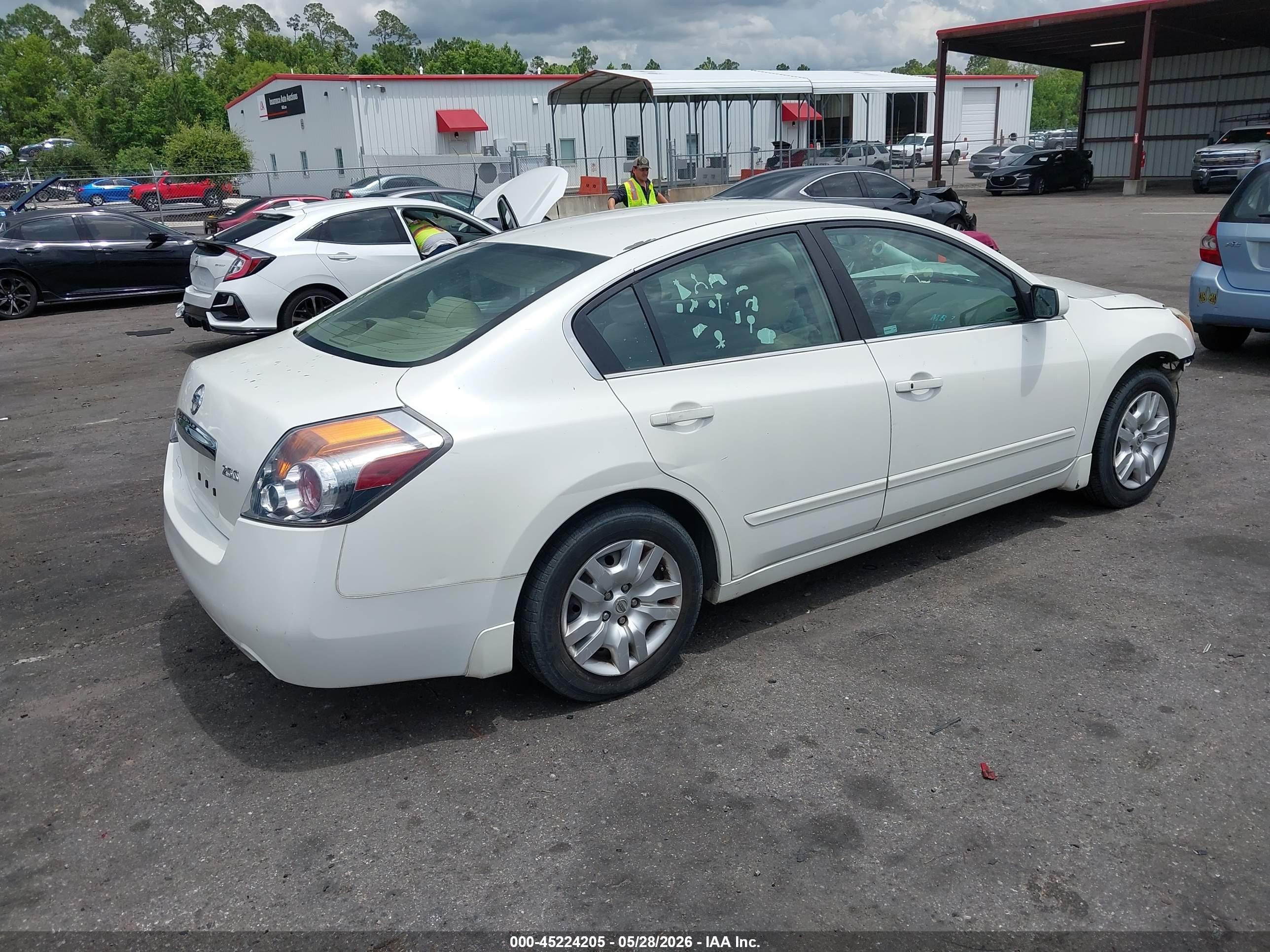 2010 Nissan Altima 2.5 S Белый vin: 1N4AL2AP3AC186657