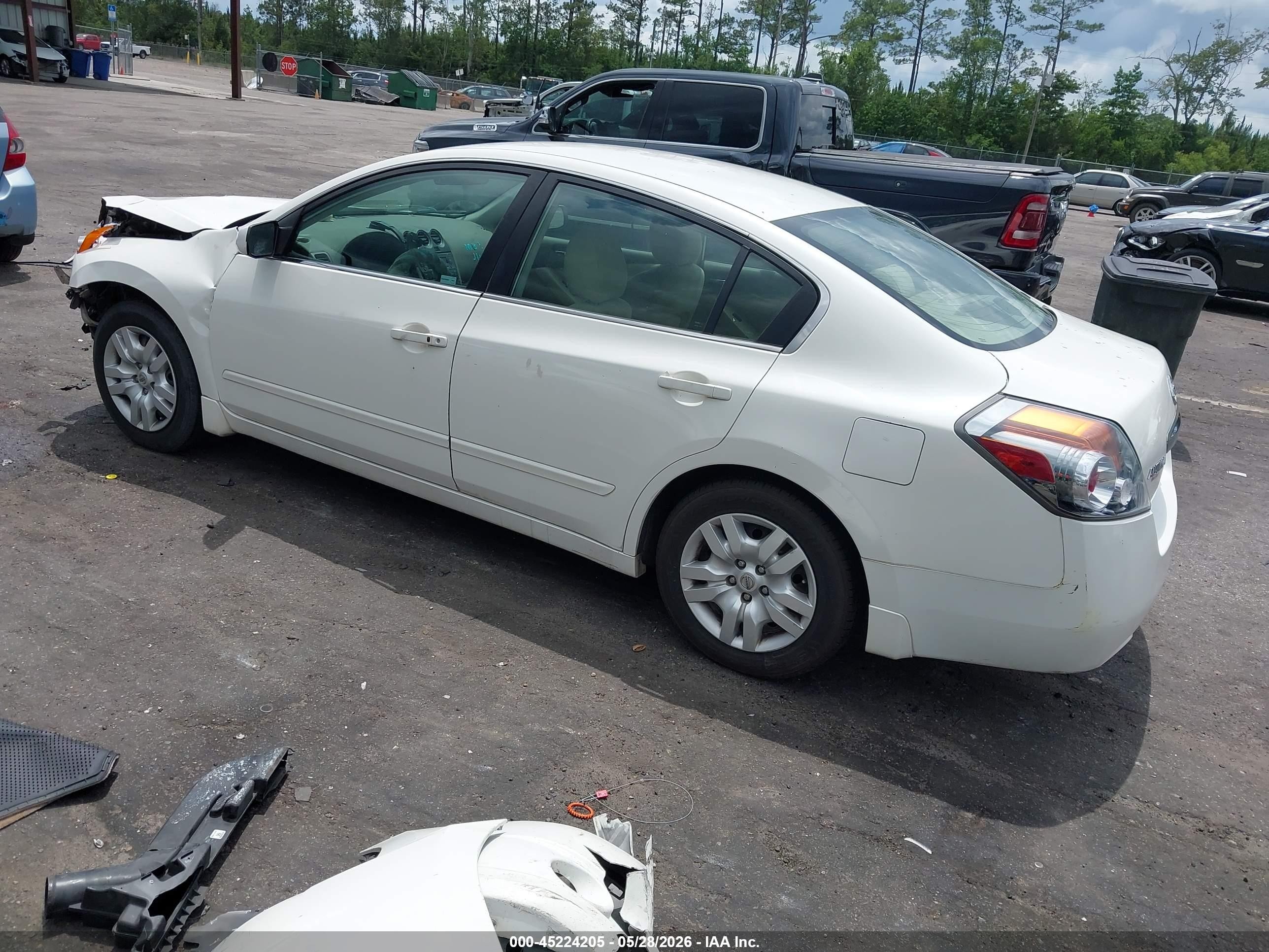 2010 Nissan Altima 2.5 S Белый vin: 1N4AL2AP3AC186657
