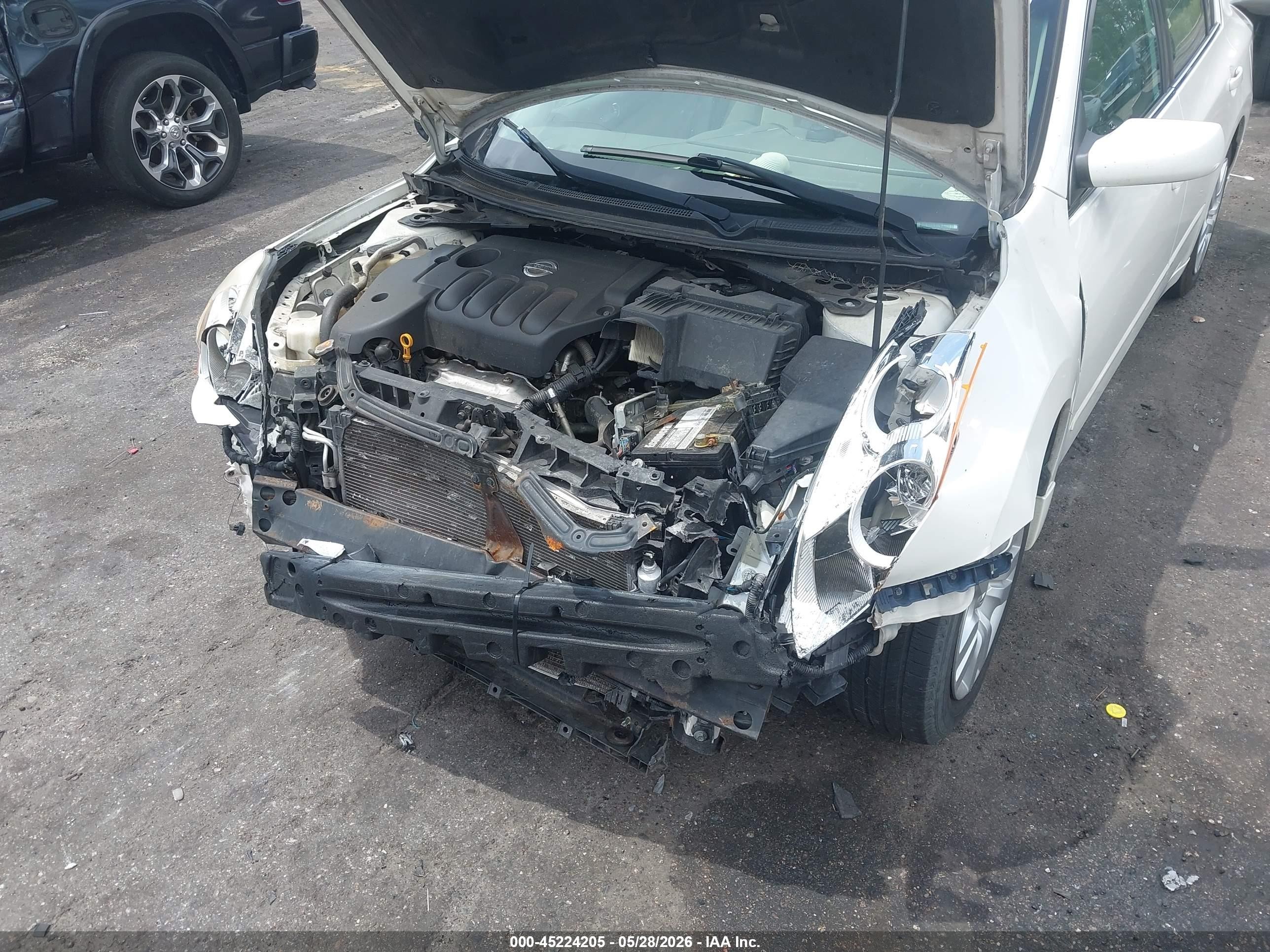 2010 Nissan Altima 2.5 S Белый vin: 1N4AL2AP3AC186657