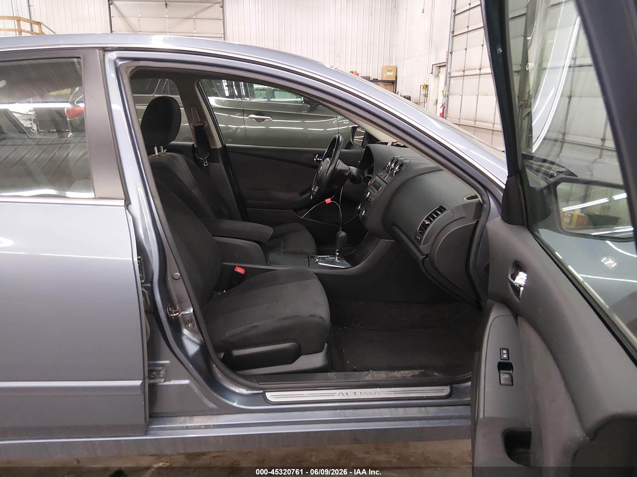 2010 Nissan Altima 2.5 S Light Blue vin: 1N4AL2AP3AN405668