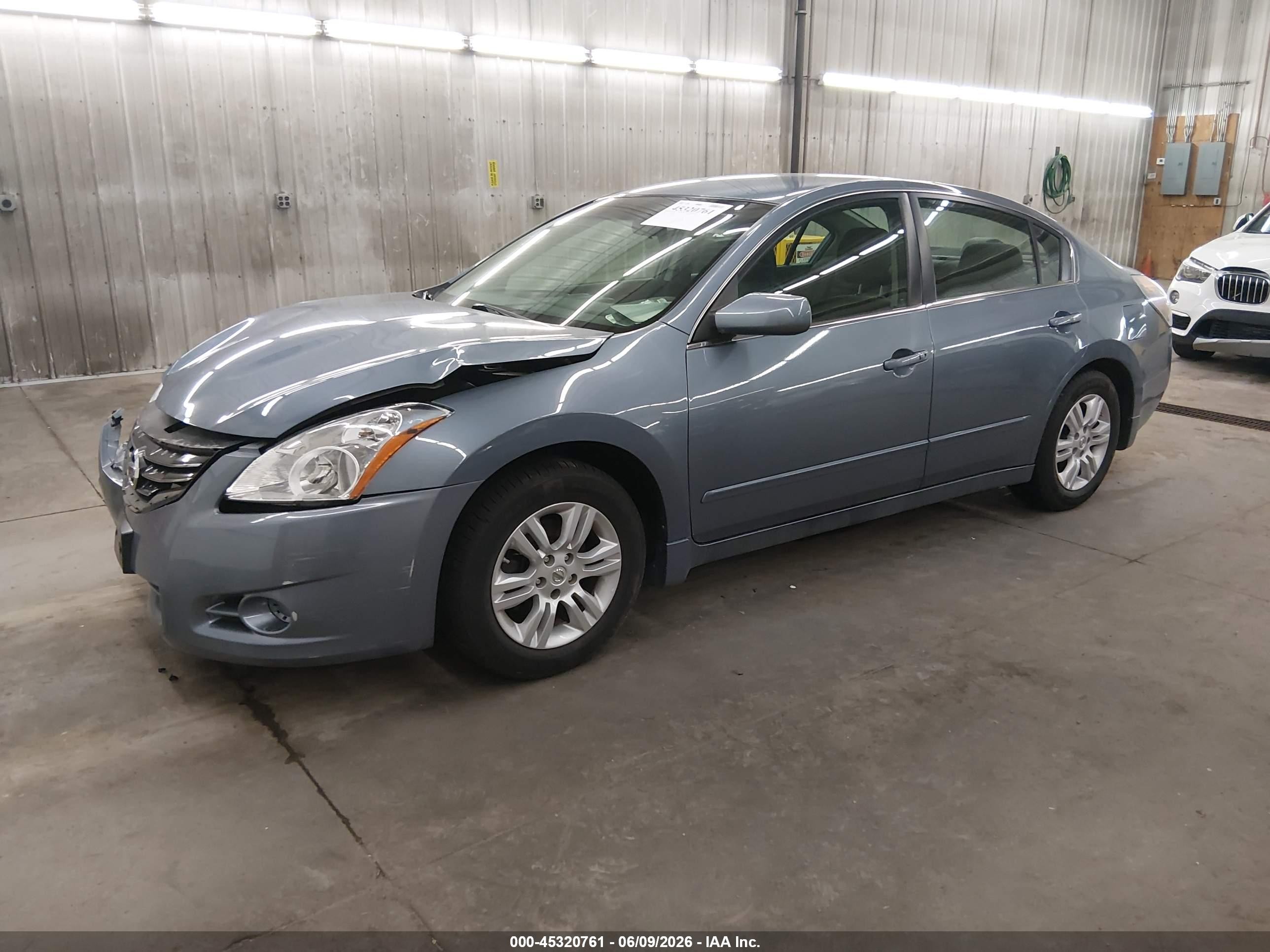 2010 Nissan Altima 2.5 S Light Blue vin: 1N4AL2AP3AN405668