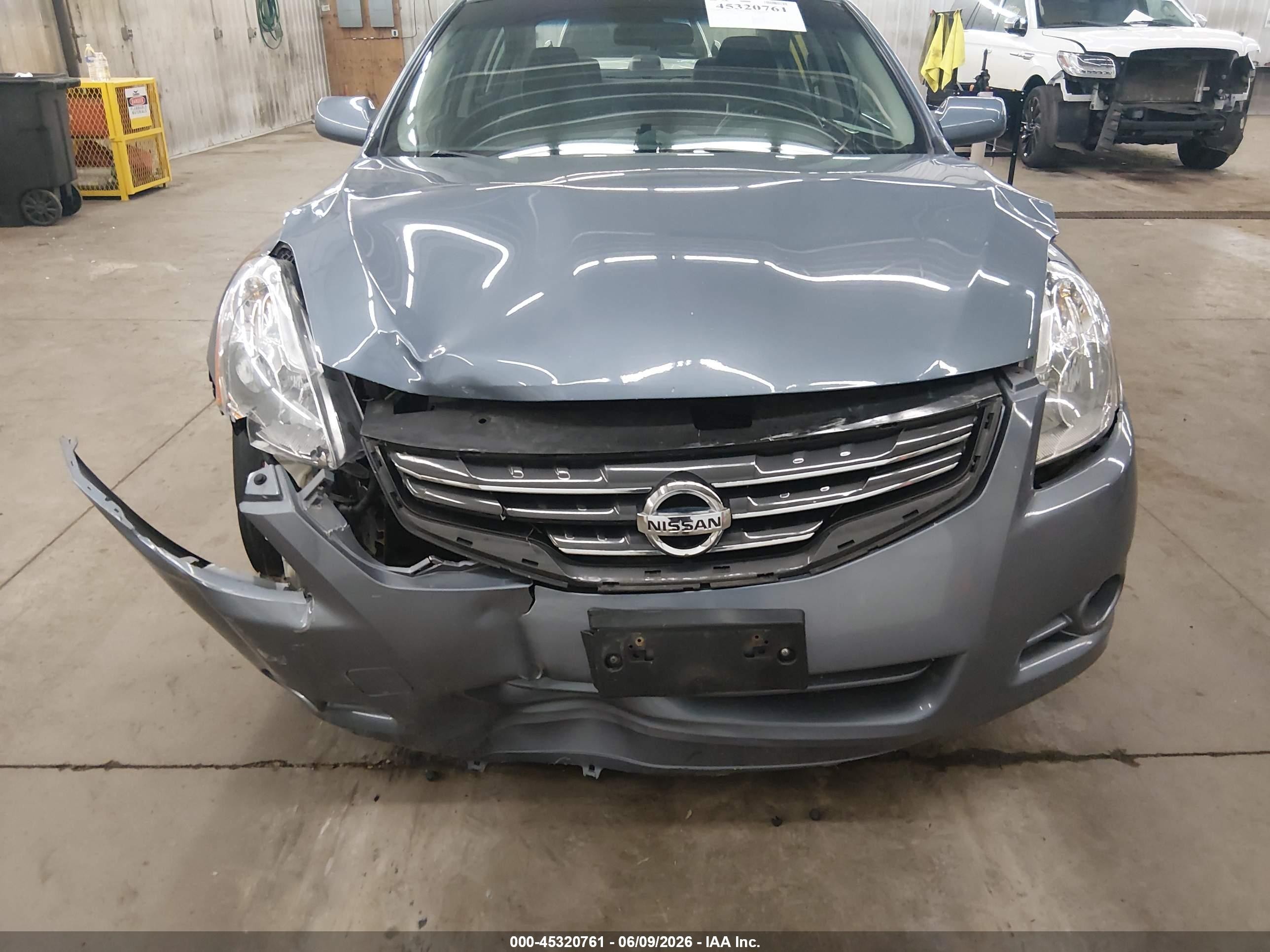2010 Nissan Altima 2.5 S Light Blue vin: 1N4AL2AP3AN405668