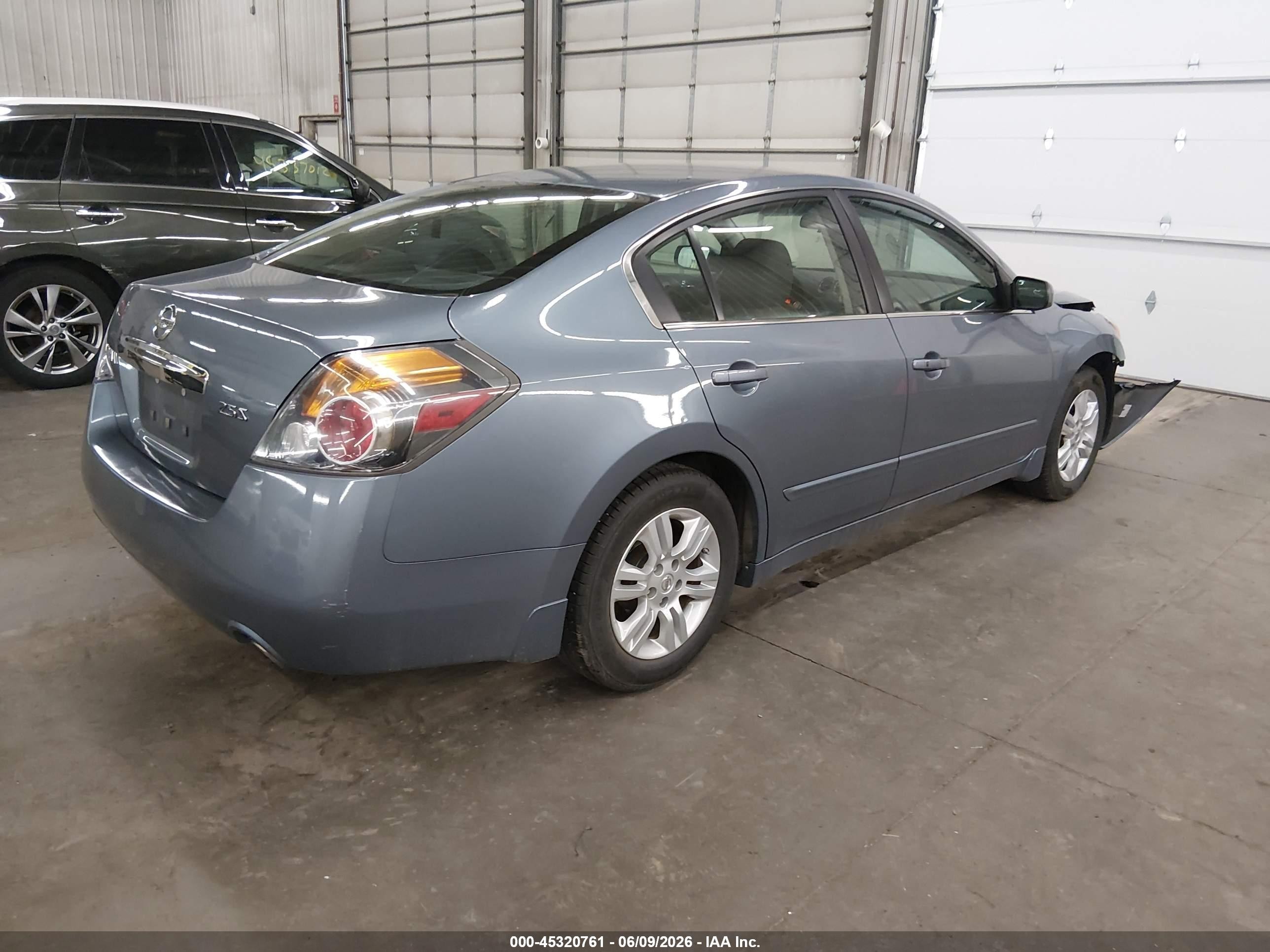 2010 Nissan Altima 2.5 S Light Blue vin: 1N4AL2AP3AN405668