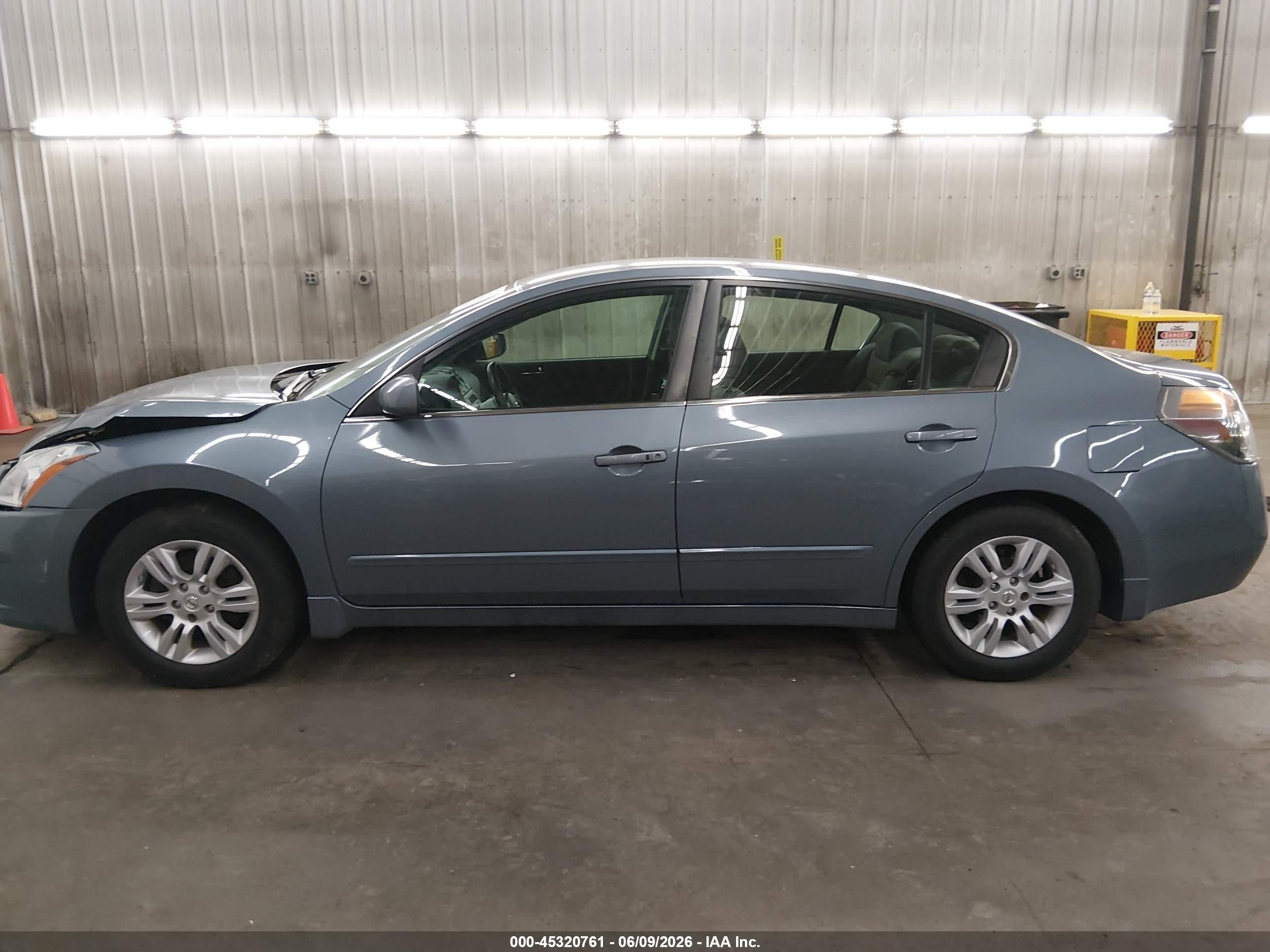 2010 Nissan Altima 2.5 S Light Blue vin: 1N4AL2AP3AN405668