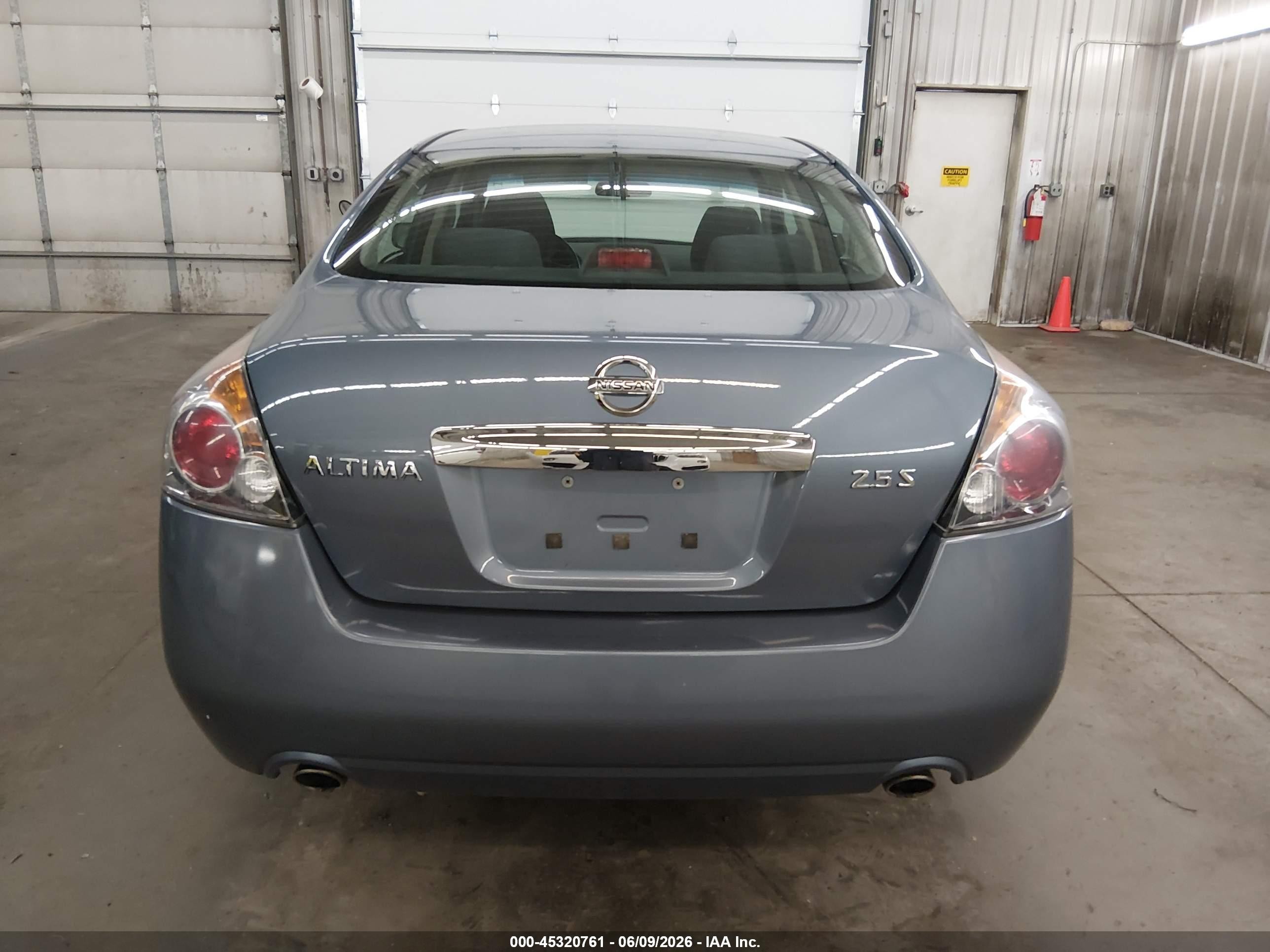 2010 Nissan Altima 2.5 S Light Blue vin: 1N4AL2AP3AN405668