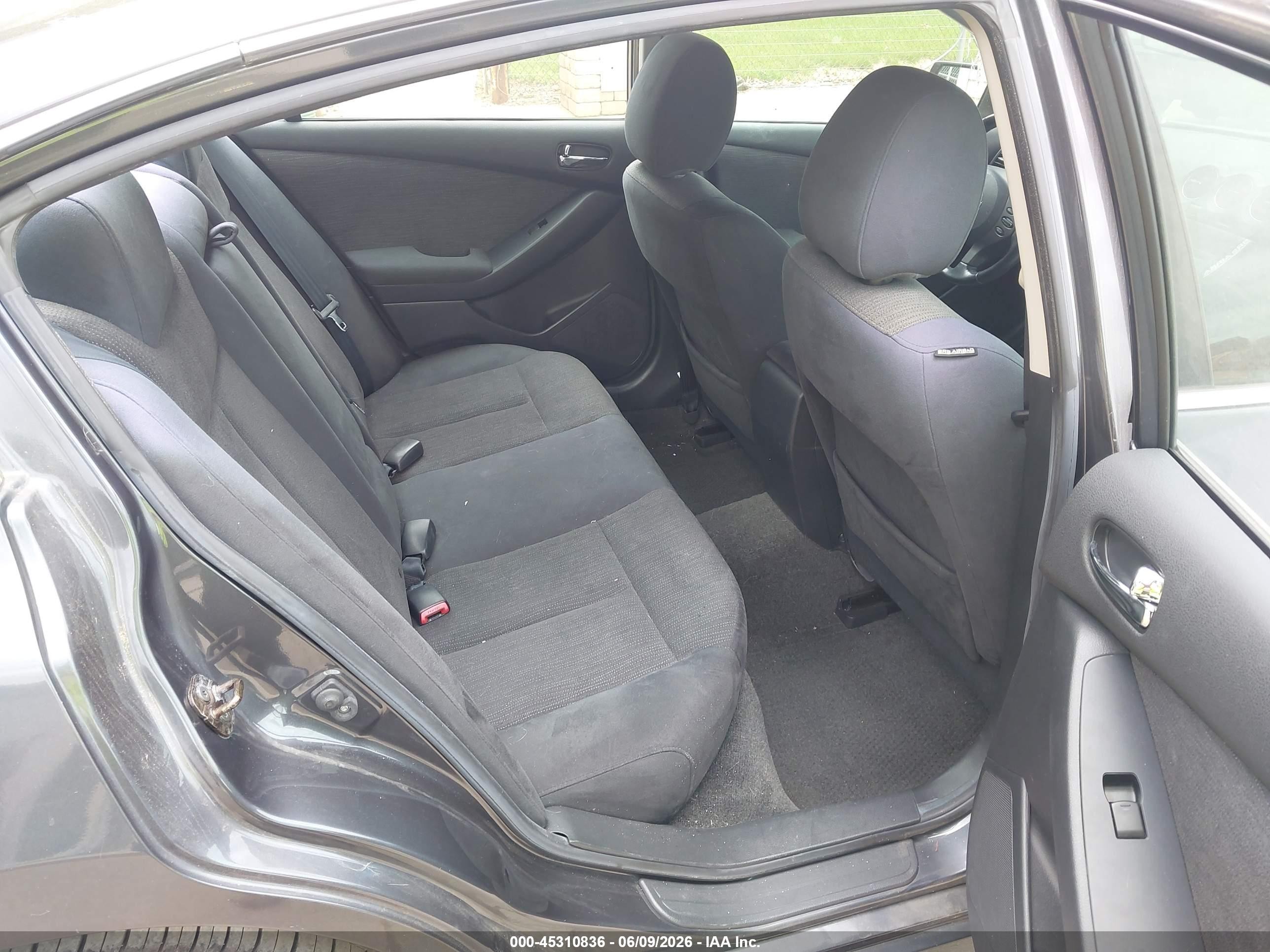 2010 Nissan Altima 2.5 S Gray vin: 1N4AL2AP3AN411048