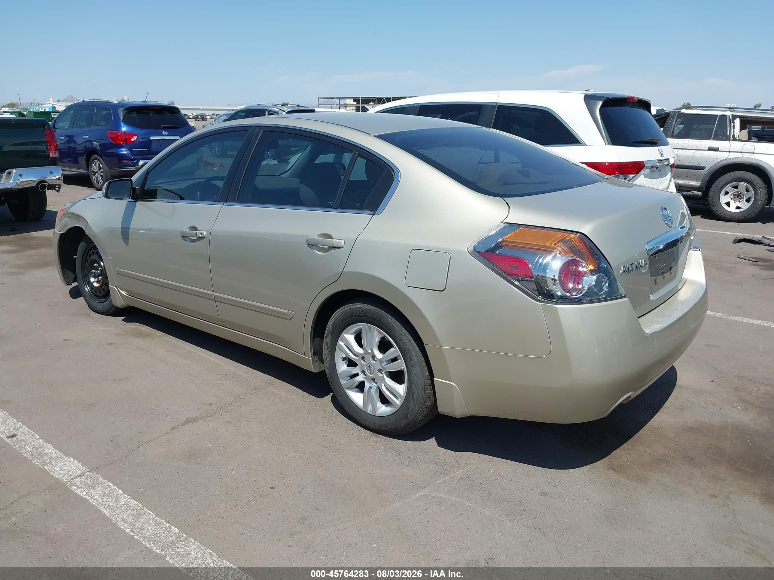 2010 Nissan Altima 2.5 S Beige vin: 1N4AL2AP3AN411213