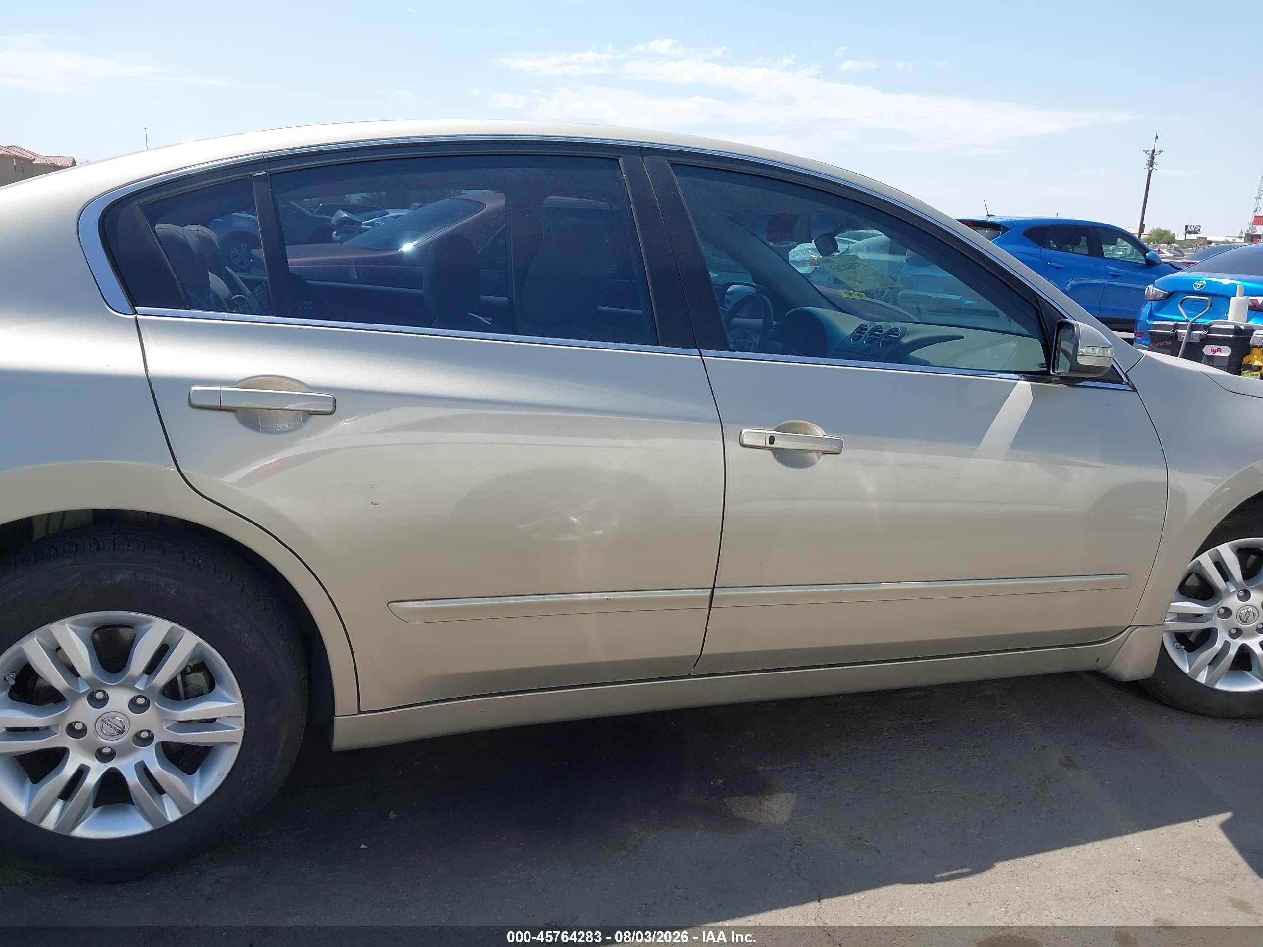 2010 Nissan Altima 2.5 S Beige vin: 1N4AL2AP3AN411213